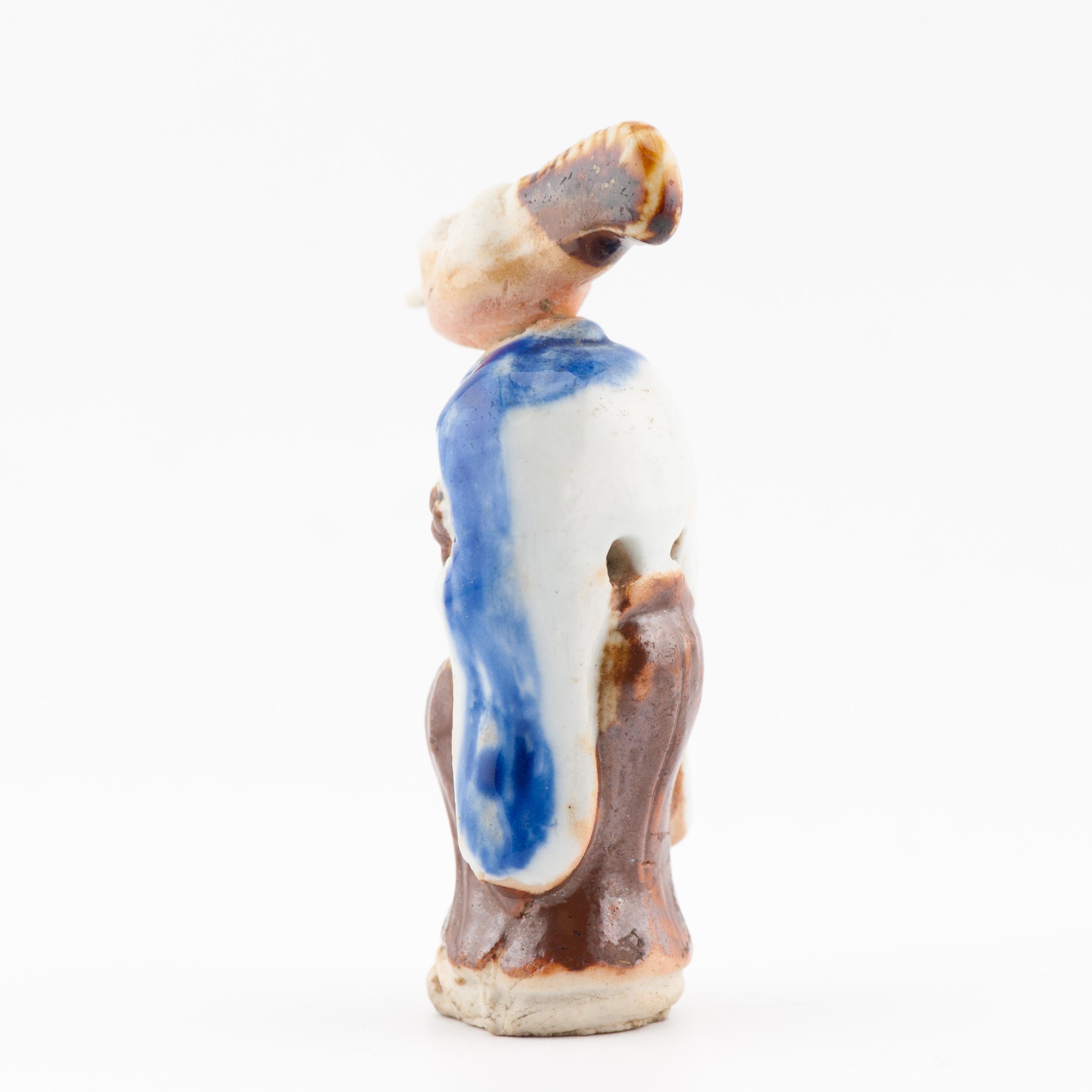 Antico Hirado Netsuke giapponese del periodo Meiji 19C con scimmia danzante Sanbosa in vendita 10