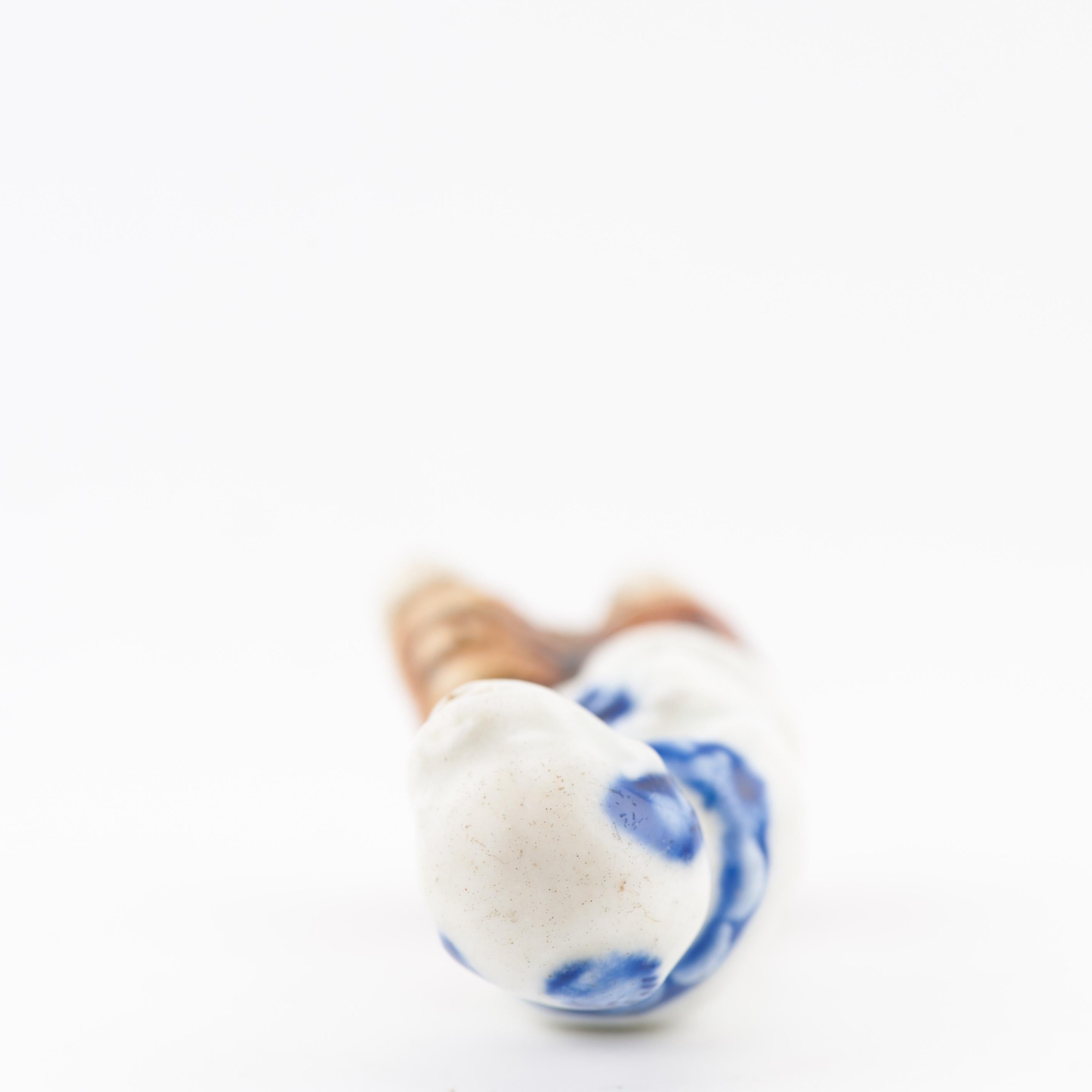 Ancien singe dansant japonais Hirado Netsuke Sanbosa de la période Meiji du 19e siècle en vente 1