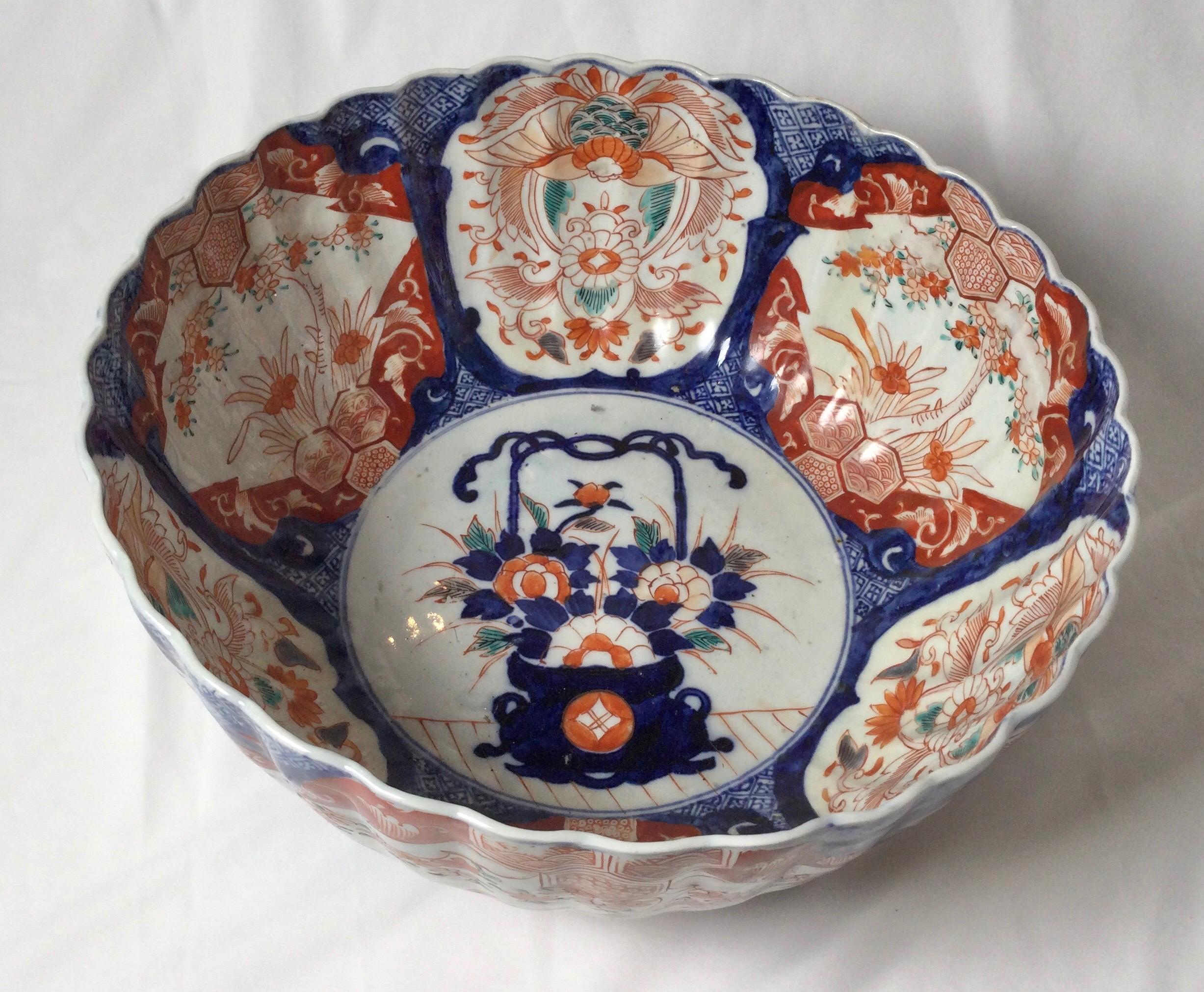 antique imari bowl