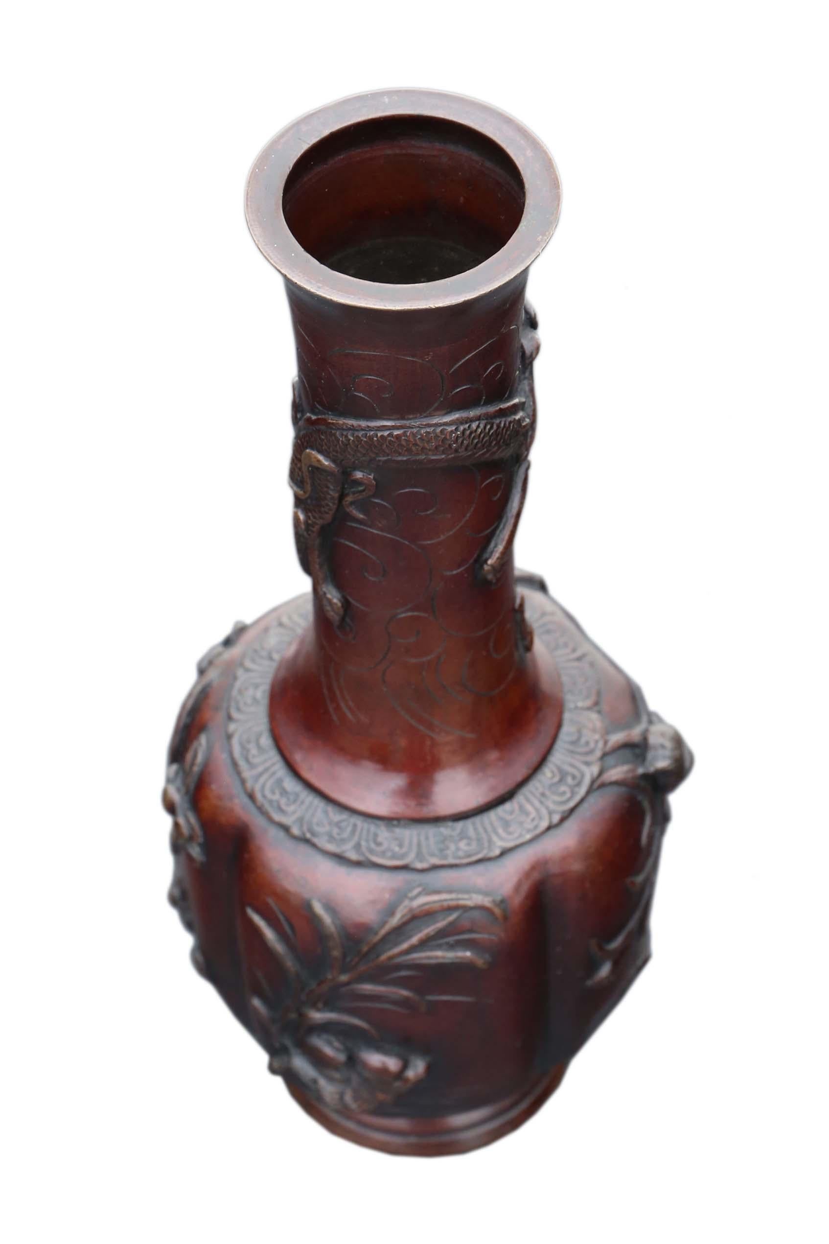 Antique Meiji Period Japanese Bronze Vase In Good Condition For Sale In Wisbech, Cambridgeshire