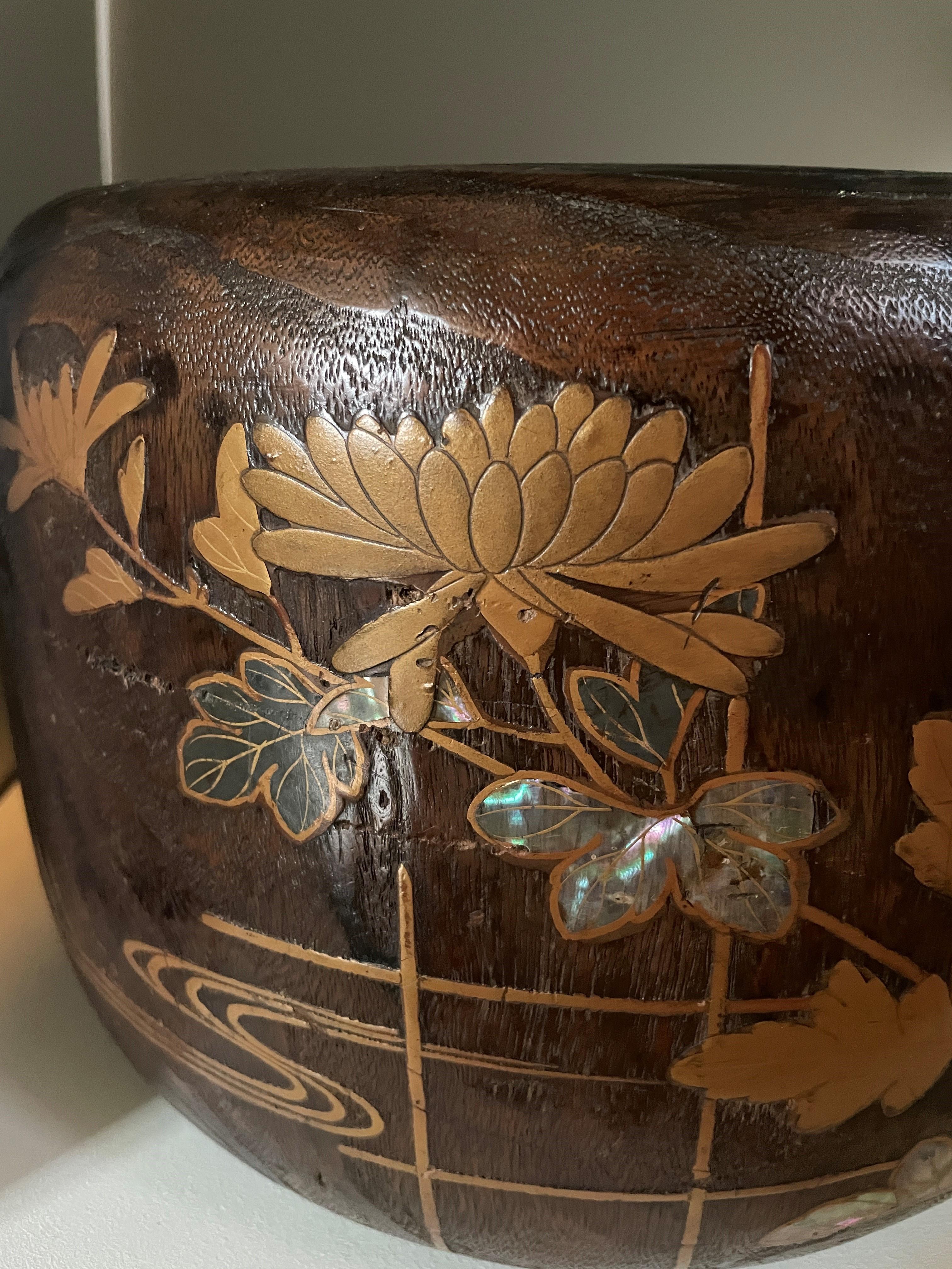 Antikes japanisches Pflanzgefäß aus Holz aus der Meiji-Periode im Angebot 3