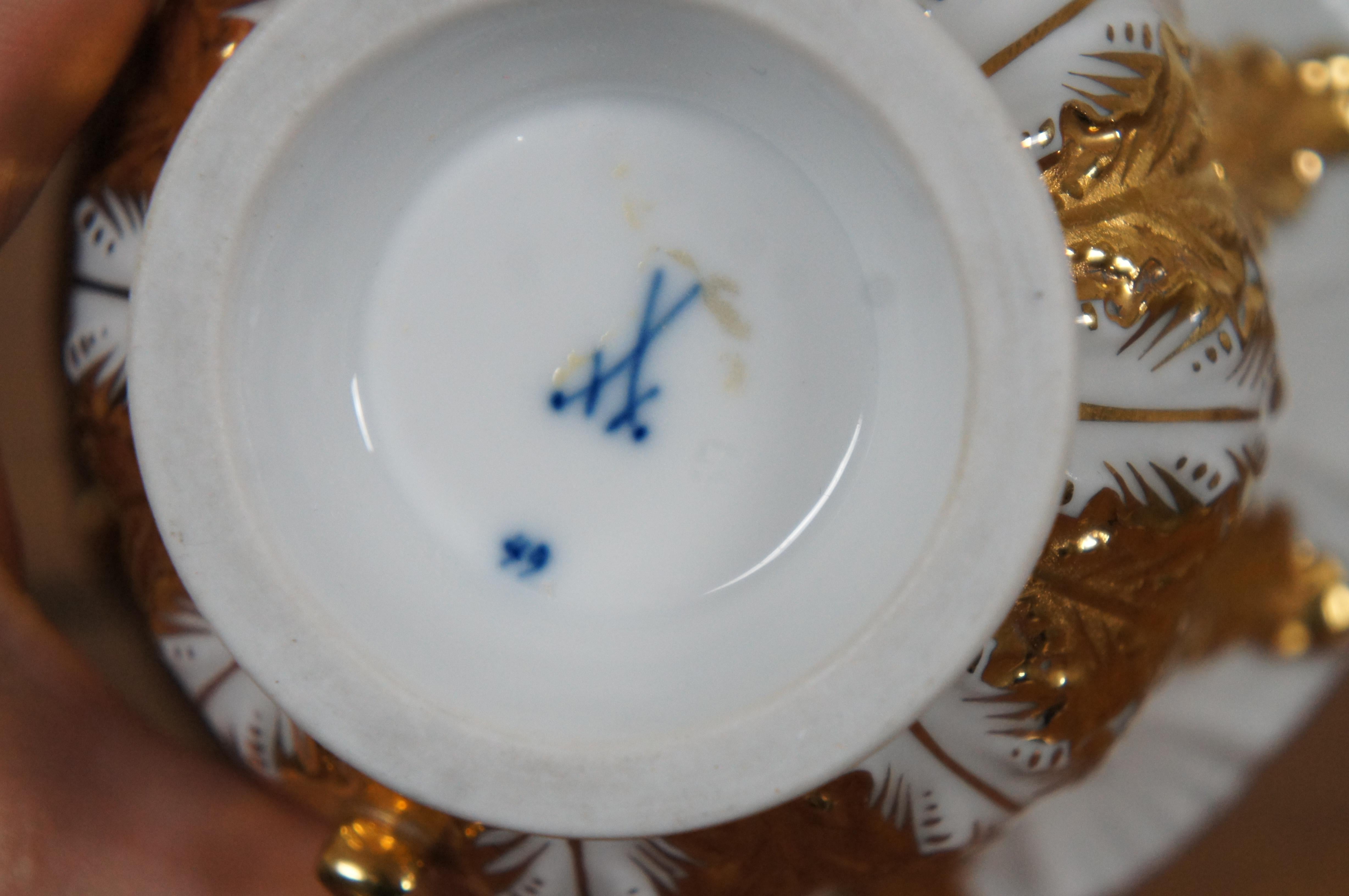 Antique Meissen Acanthus Leaf Mocha Teacup & Saucer 1st Choice White & Gold For Sale 7