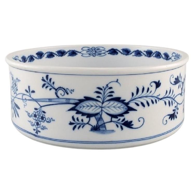 Antique Meissen Blue Onion Bowl in Hand-Painted Porcelain, Approx. 1900