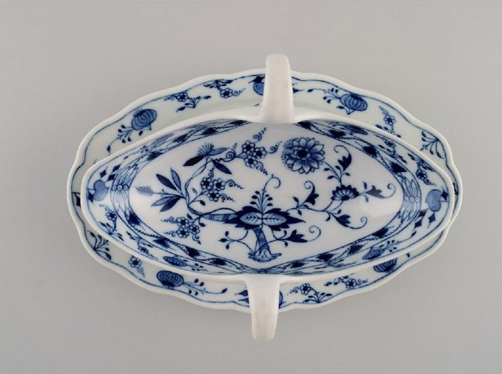 German Antique Meissen Blue Onion Sauce Bowl in Hand-Painted Porcelain, Late 19th C For Sale