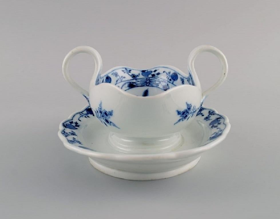 19th Century Antique Meissen Blue Onion Sauce Bowl in Hand-Painted Porcelain, Late 19th C For Sale