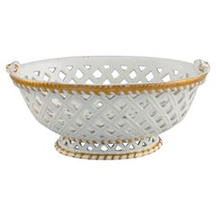 Antique Meissen Bowl in Openwork Porcelain with Hand-Painted Gold Decoration