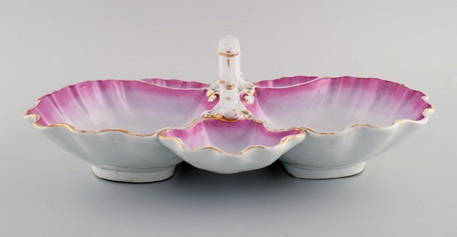 Rococo Revival Antique Meissen Cabaret Dish with Handle in Hand-Painted Porcelain, Late 19th C