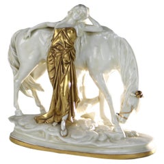 Figura antigua de Meissen Porcelain dorada de doncella y caballo C1890