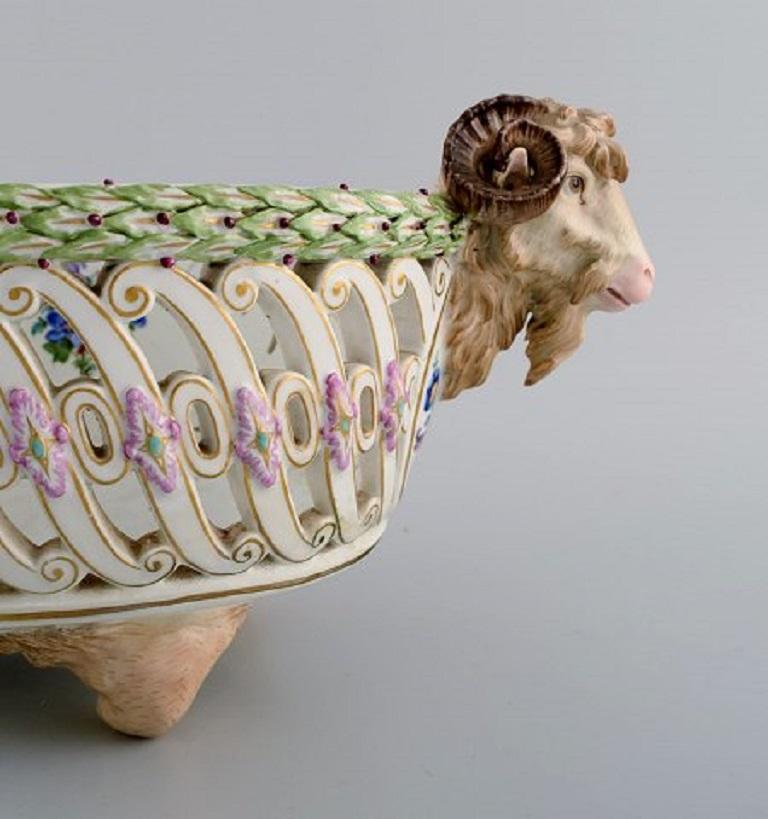Antique Meissen Compote on Feet with Modelled Ram Heads in Openwork Porcelain 1