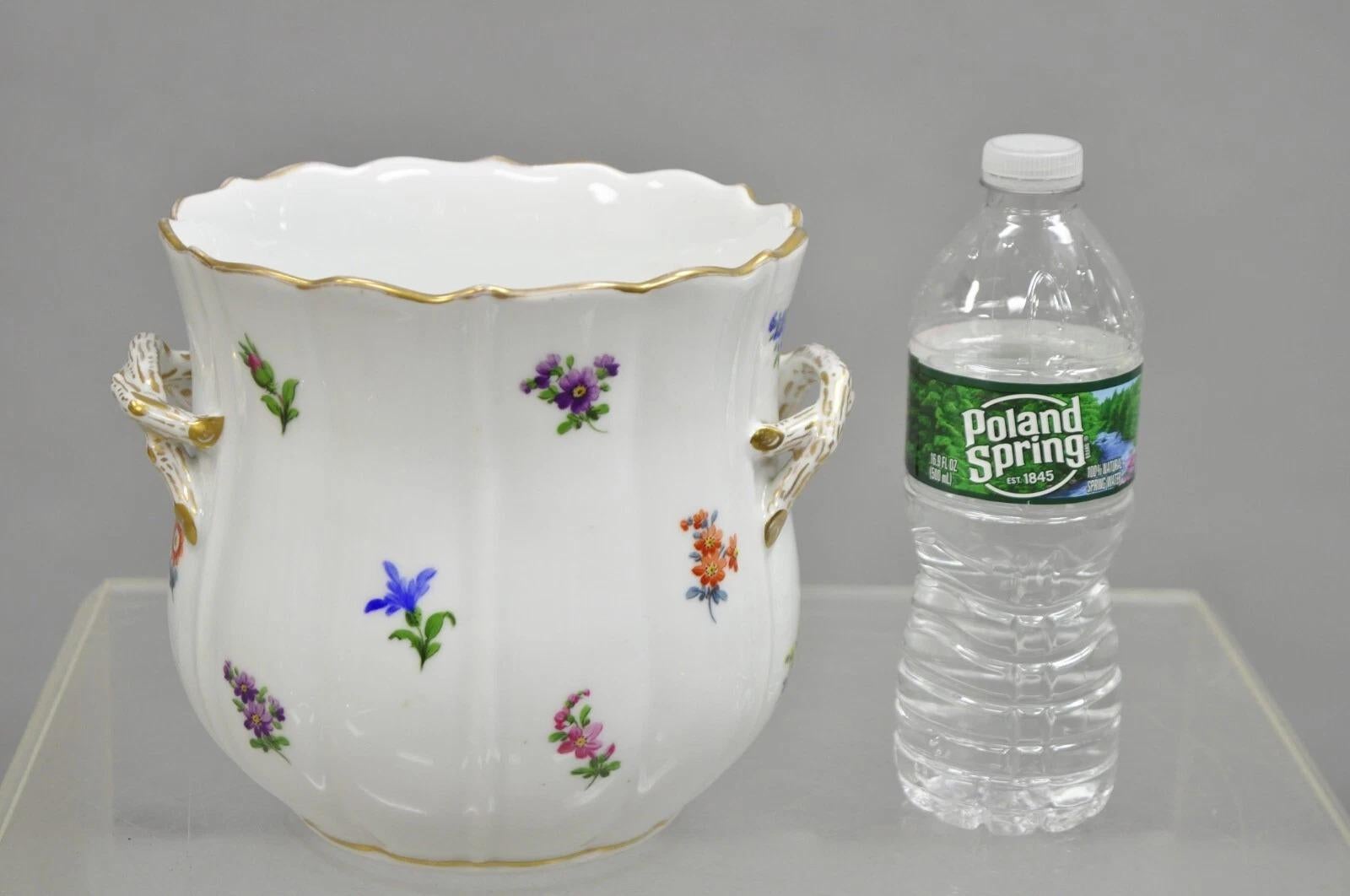 Antike Meissener viktorianische Französisch Porzellan Blumentopf Cachepot Weinkühler - ein Paar. CIRCA Anfang des 20. Jahrhunderts. Abmessungen: 7