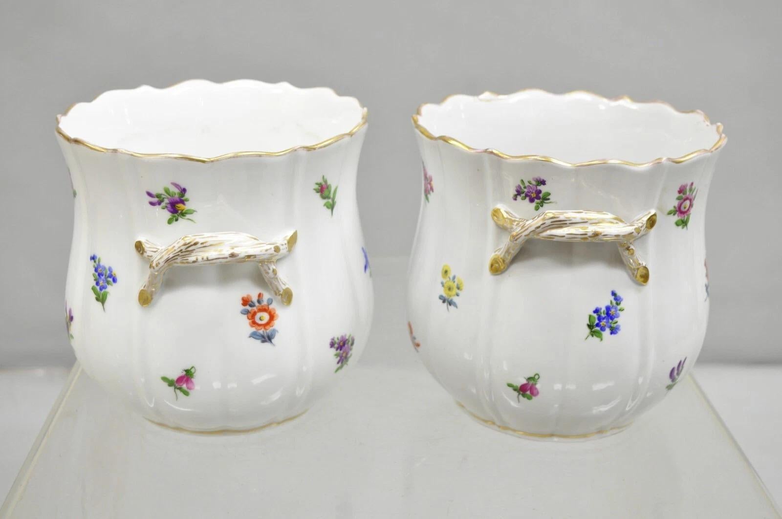 Antike Meissen Porcelain Blumentopf Cachepot Weinkühler - ein PaarAntiquitäten im Zustand „Gut“ im Angebot in Philadelphia, PA