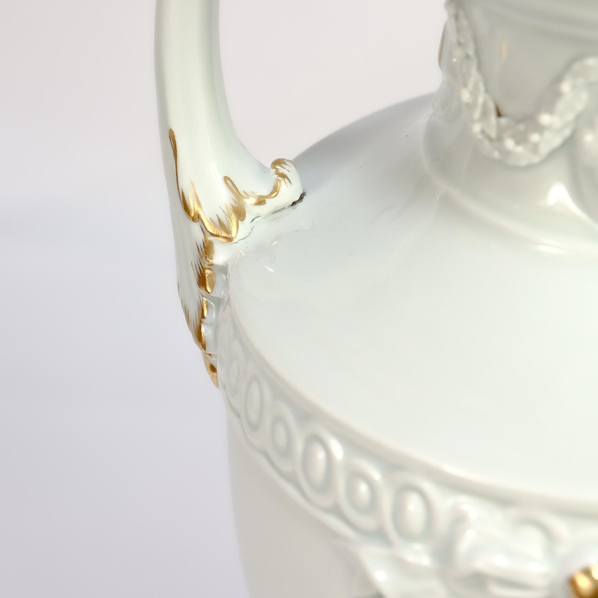 Antike Meissen Porcelain Jugendstil bedeckt Urne oder Vase mit Stiefmütterchen & Veilchen im Angebot 10