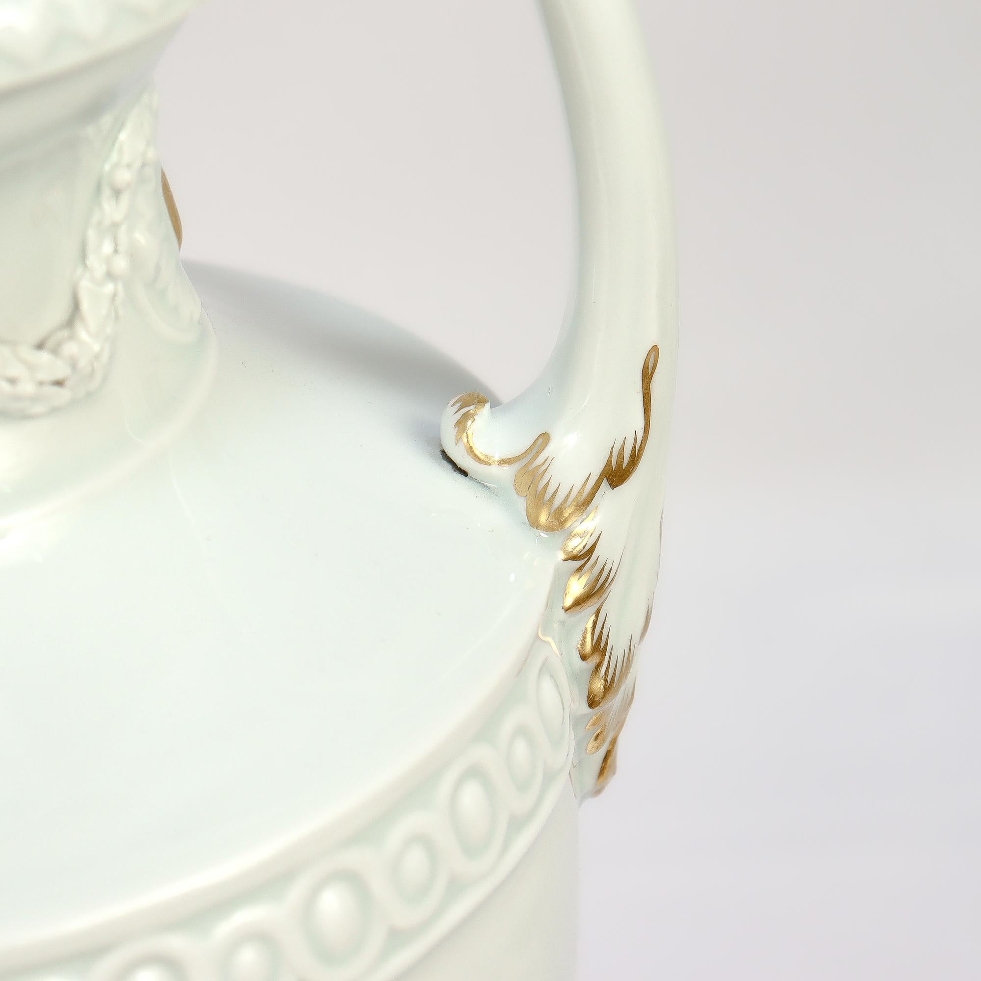 Antike Meissen Porcelain Jugendstil bedeckt Urne oder Vase mit Stiefmütterchen & Veilchen im Angebot 11