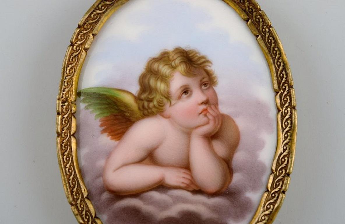 Antique Meissen miniature plaque in hand-painted porcelain with bronze frame. 
Motif after Raphael. Ca. 1900.
Measures: 7 x 5.2 cm.
In excellent condition.
Stamped.
1st factory quality.