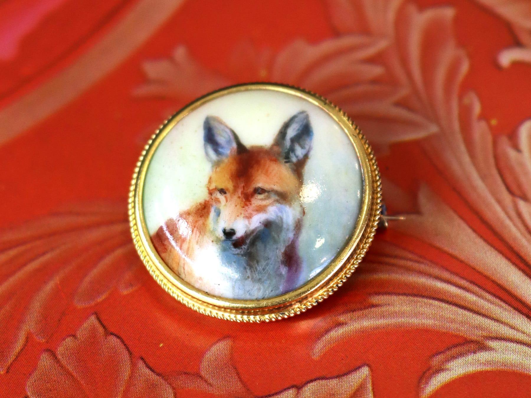 Antique Meissen Porcelain and 14k Yellow Gold Brooch Circa 1900 im Zustand „Hervorragend“ im Angebot in Jesmond, Newcastle Upon Tyne