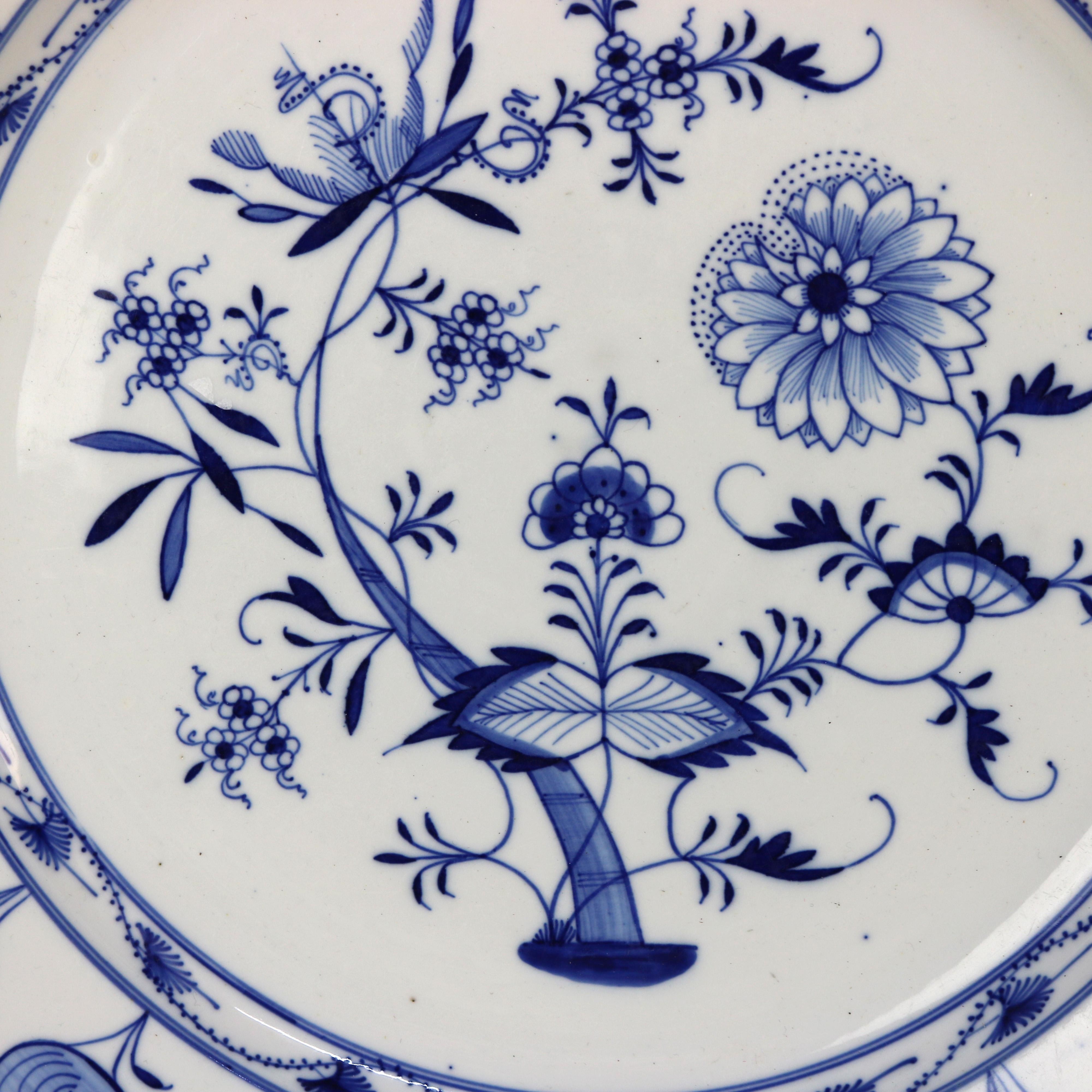 Antiquités Meissen Porcelain Charger with Onion Pattern C1900

Dimensions : 14,5 