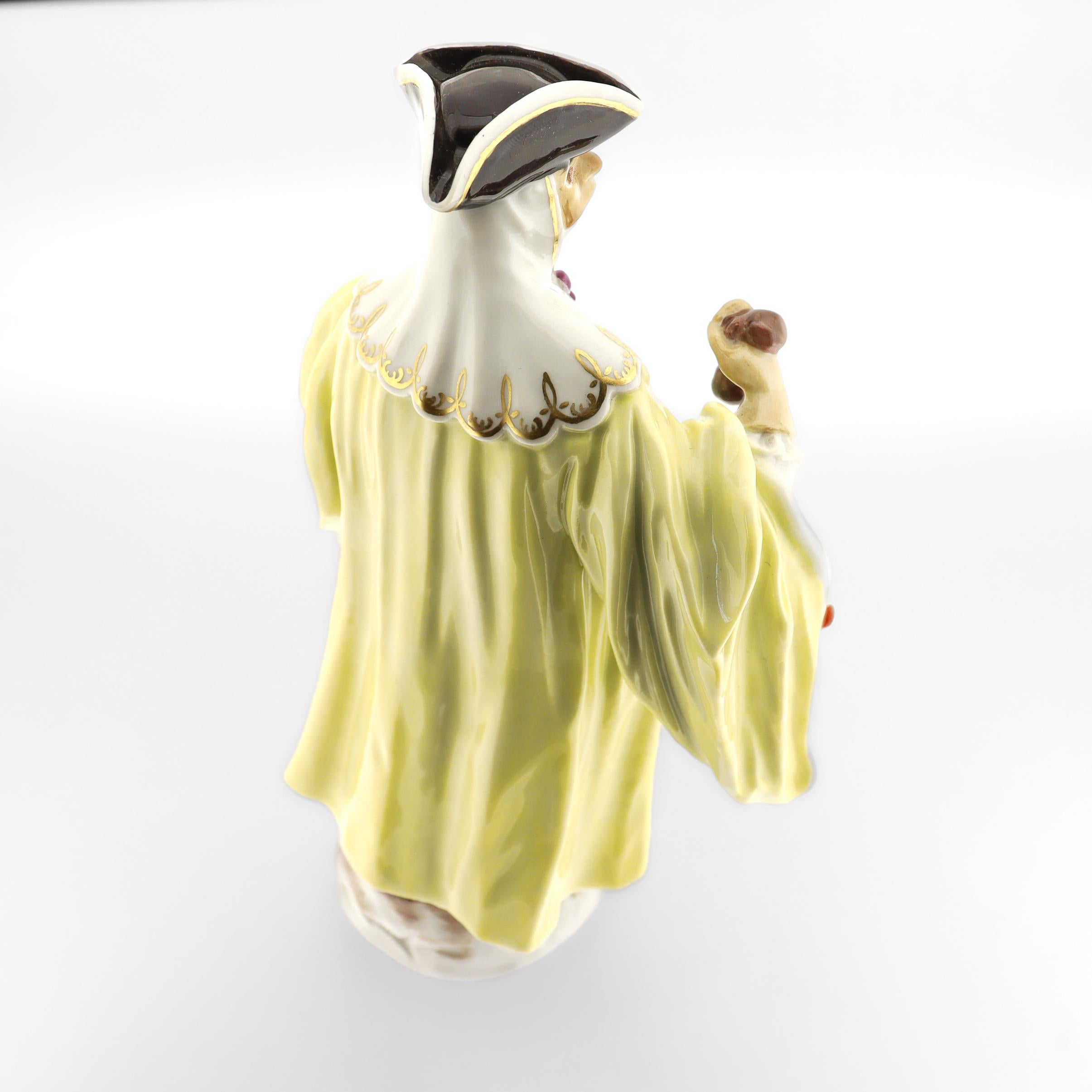 Antike Meissen Porcelain Commedia dell' Arte Figur Maskierter Advocato Nr. 64536 im Angebot 2