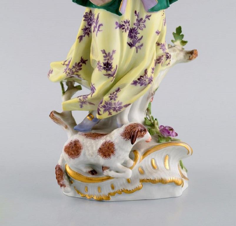 Néo-rococo Figurine ancienne en porcelaine de Meissen, femme jouant de la flûte, fin du 19ème siècle en vente