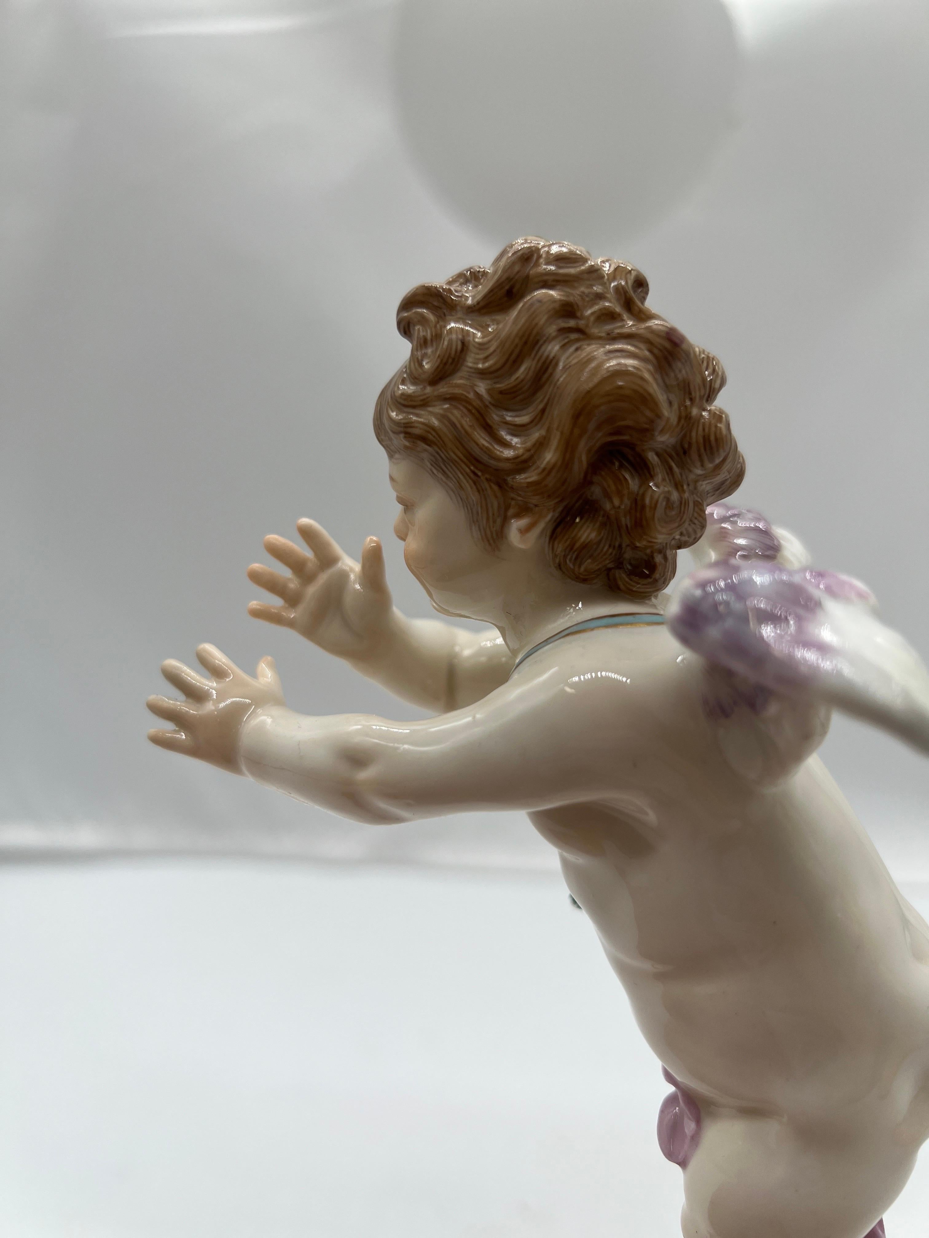 Antique Meissen Porcelain Model L125 Figure of A Cupid Mocking For Sale 5