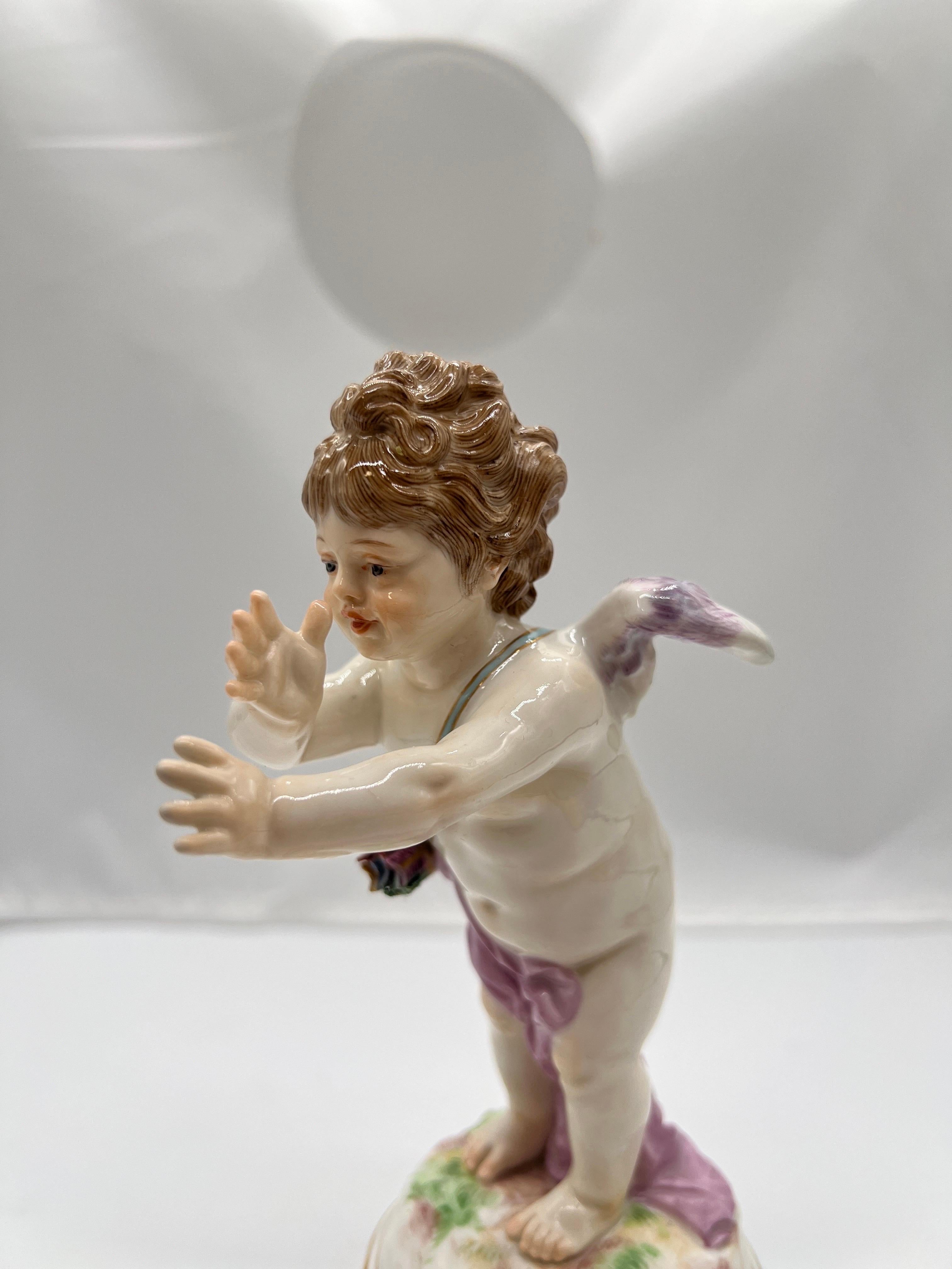Antique Meissen Porcelain Model L125 Figure of A Cupid Mocking For Sale 3