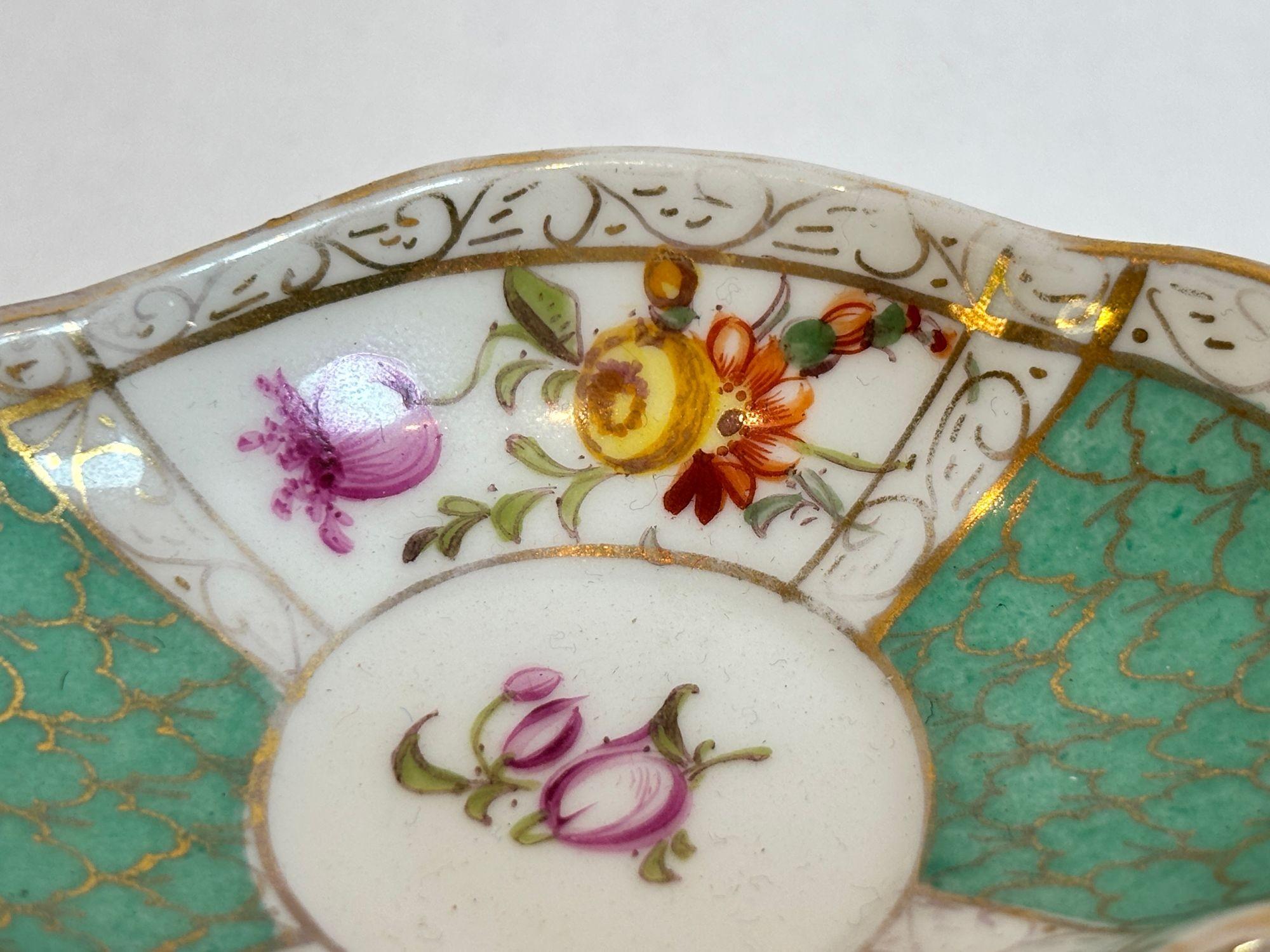 Antiguo Plato de Porcelana de Meissen Miniatura Cuatrifoliar Pintado a Mano Años 20 Hecho a mano en venta