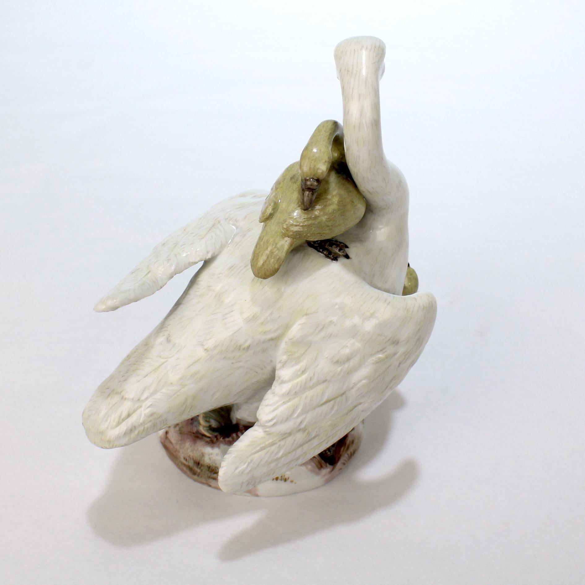 Antique Meissen Porcelain Swan & Two Cygnets Figurine Model No. 177X 2