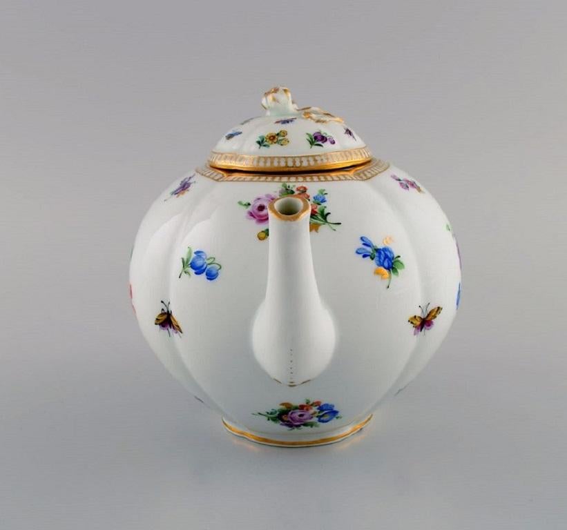 German Antique Meissen Porcelain Teapot with Hand-Painted Decoration, 19th C