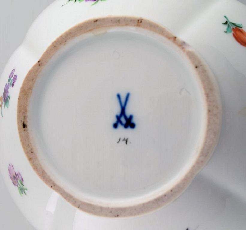 Antique Meissen Porcelain Teapot with Hand-Painted Decoration, 19th C 2