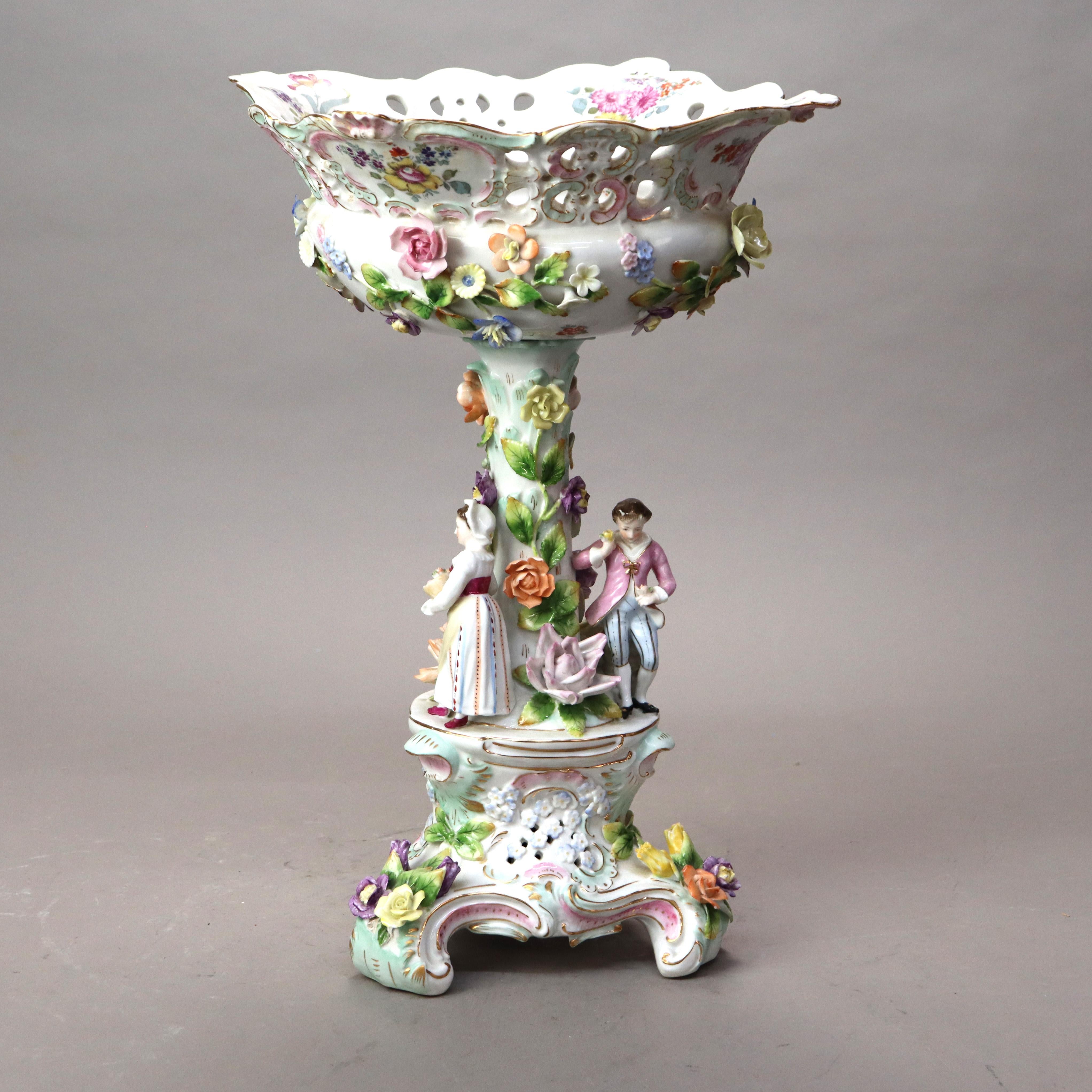 Antiguo Centro de Mesa de Porcelana Floral con Figuras de la Escuela de Meissen S. XIX siglo XIX en venta