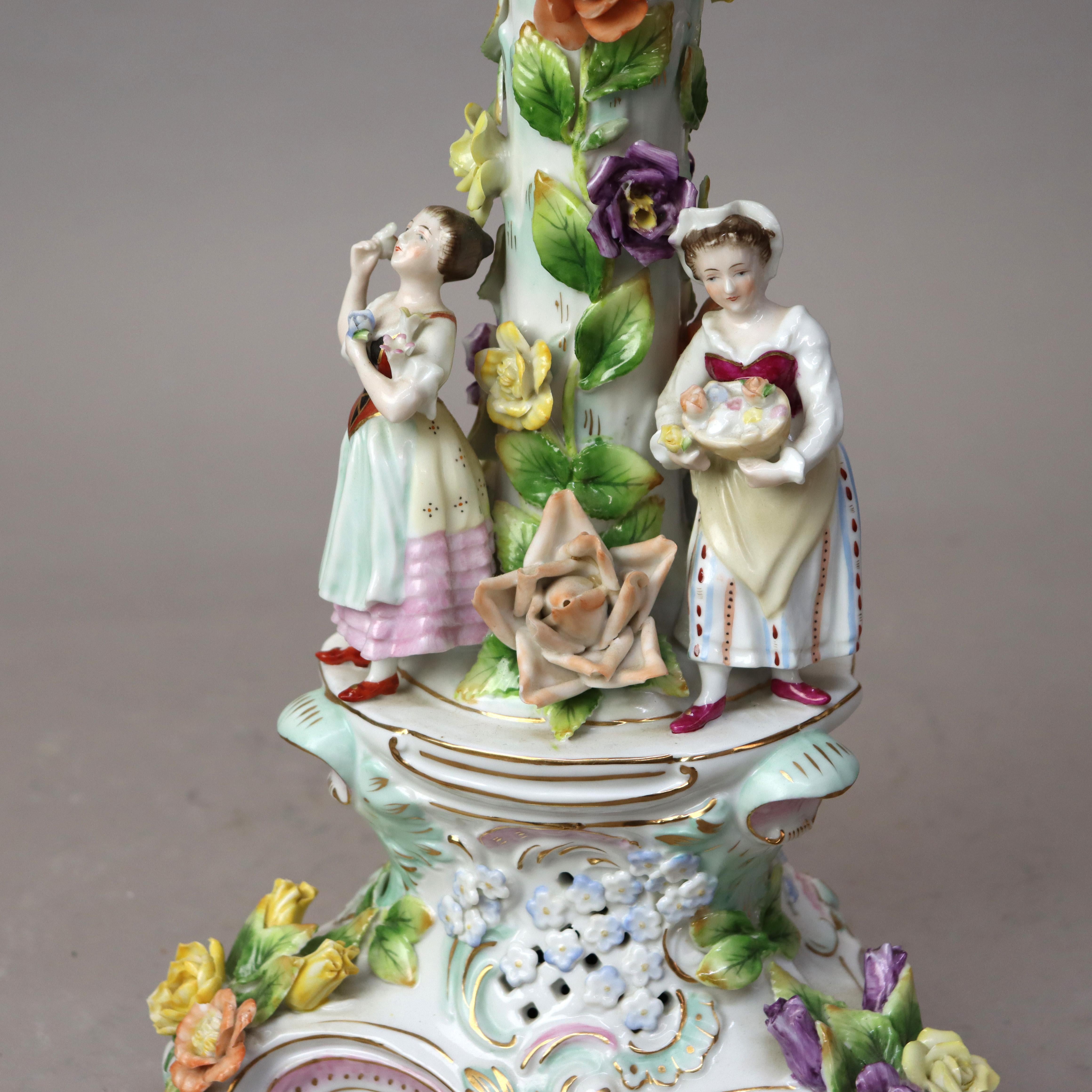 Antiguo Centro de Mesa de Porcelana Floral con Figuras de la Escuela de Meissen S. XIX en venta 3