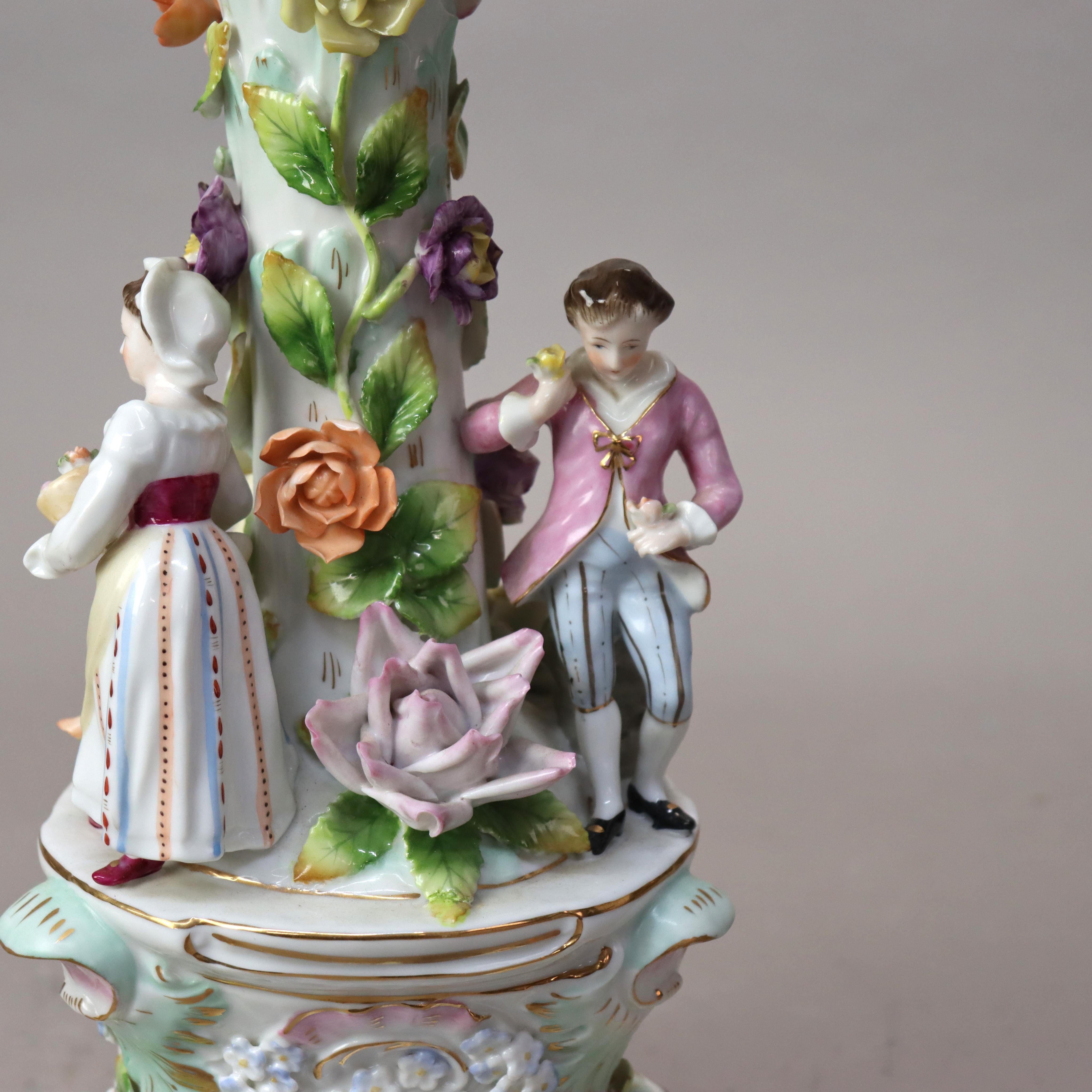Antiguo Centro de Mesa de Porcelana Floral con Figuras de la Escuela de Meissen S. XIX en venta 4