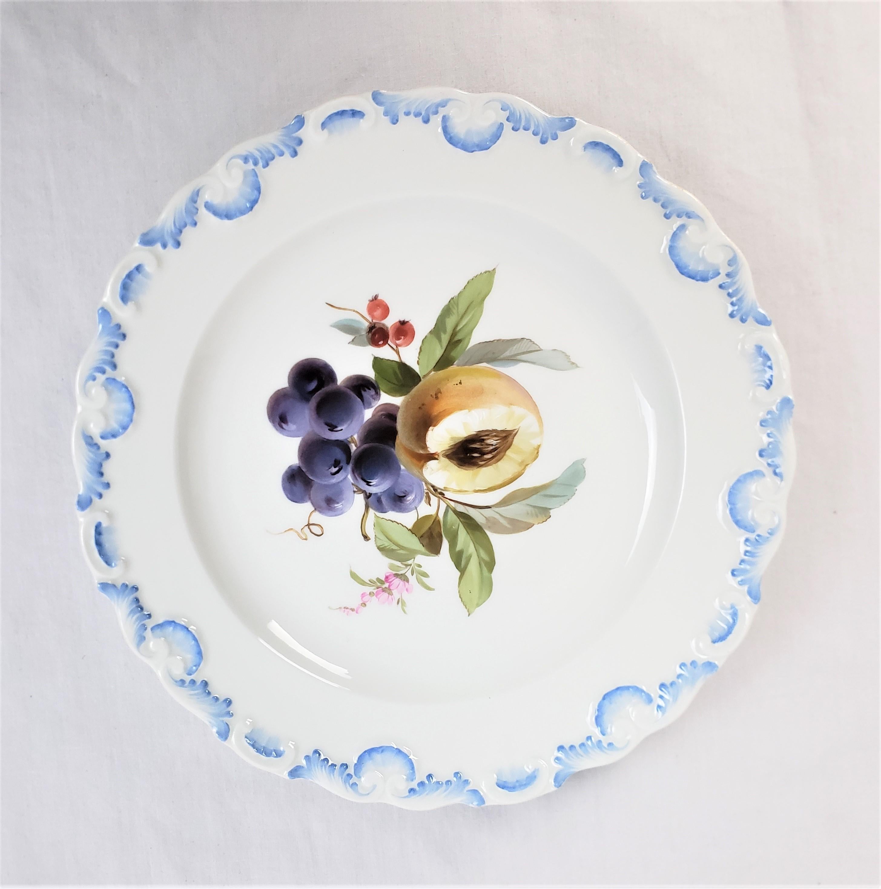 German Antique Meissen Set of 13 Hand-Painted Desert Plates with Fruit Decoration For Sale