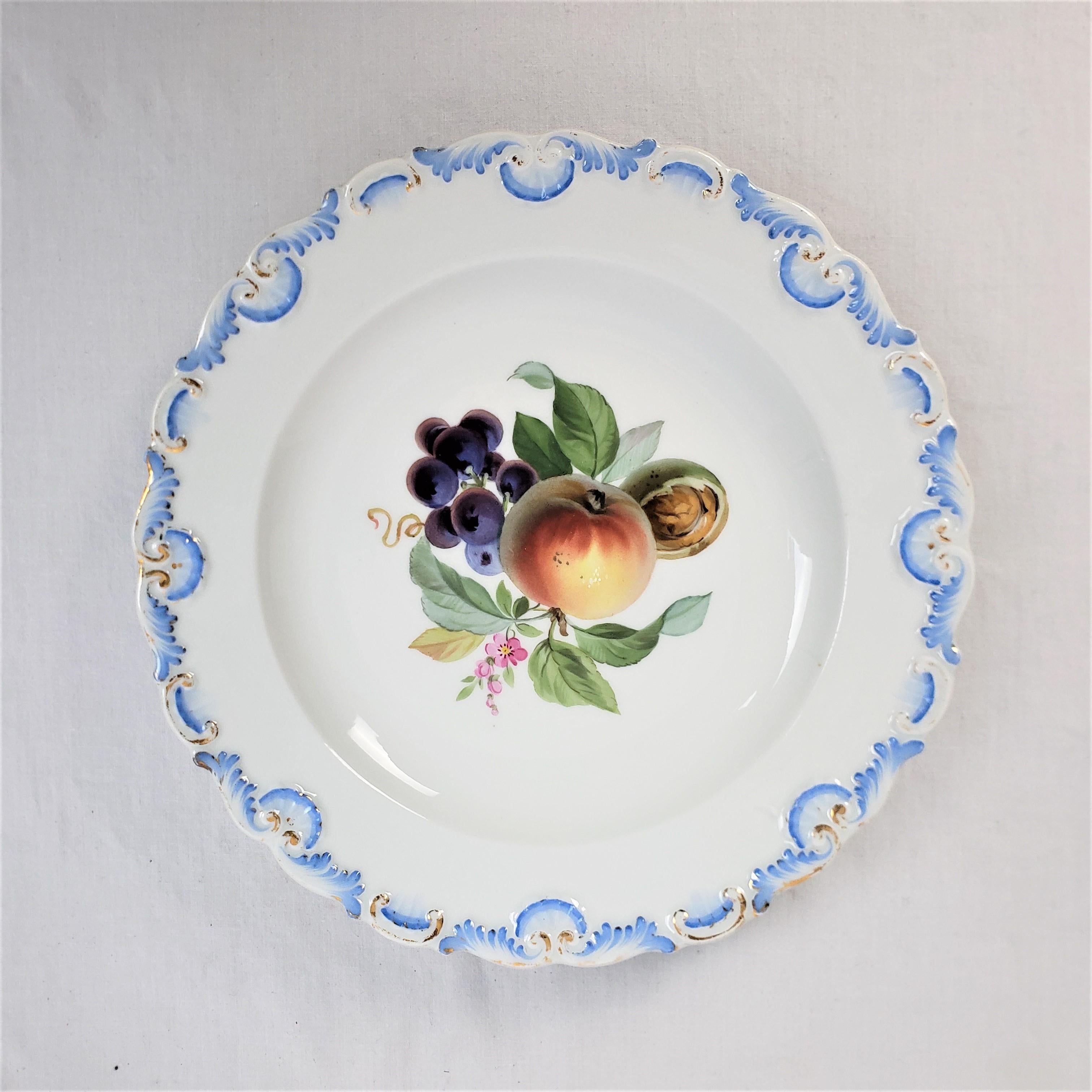 Antique Meissen Set of 13 Hand-Painted Desert Plates with Fruit Decoration For Sale 1