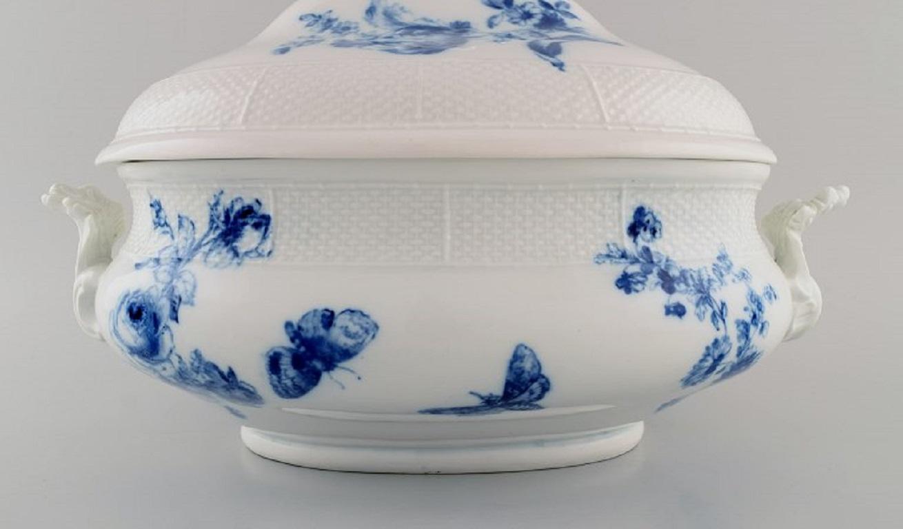 German Antique Meissen Soup Tureen with Handles in Hand-Painted Porcelain