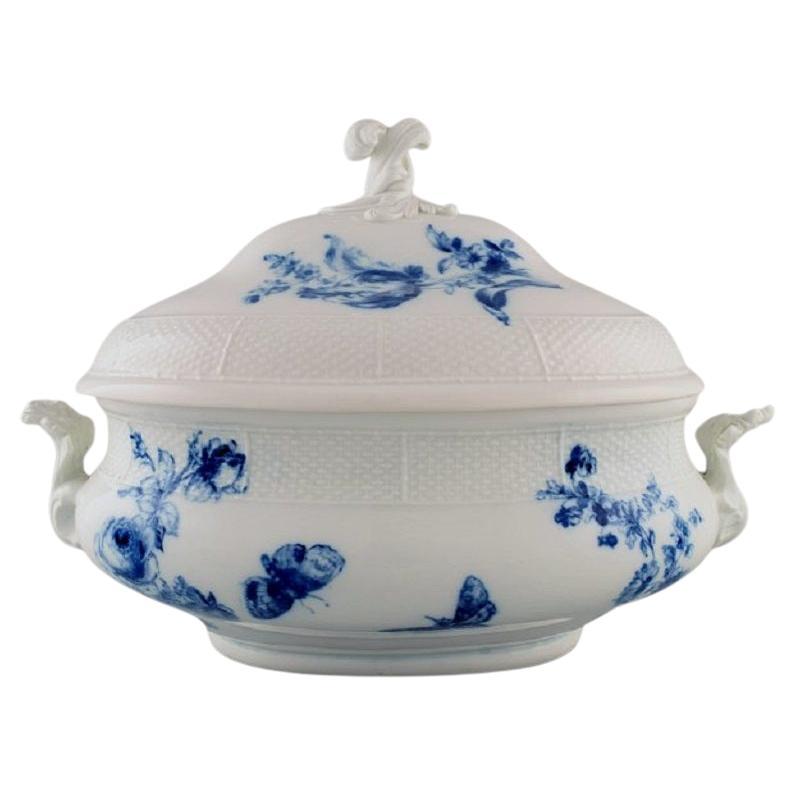 Antique Meissen Soup Tureen with Handles in Hand-Painted Porcelain