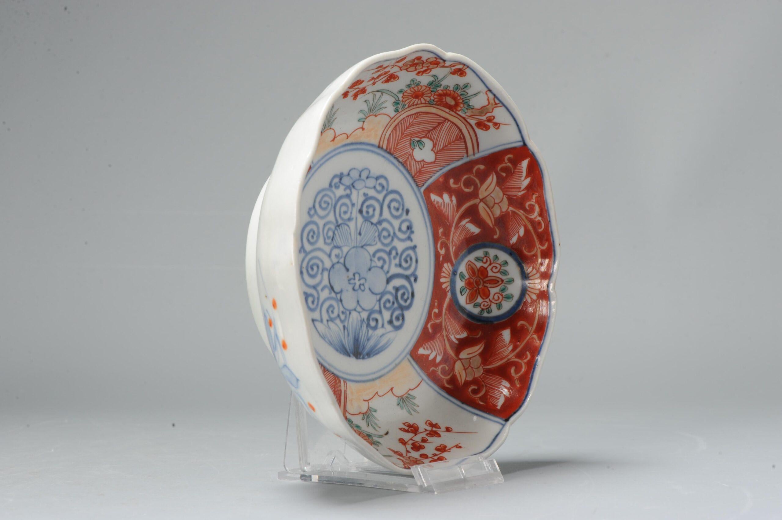 Meiji Antica ciotola in porcellana giapponese Imari Porcelain del periodo Meji, Arita, XIX secolo