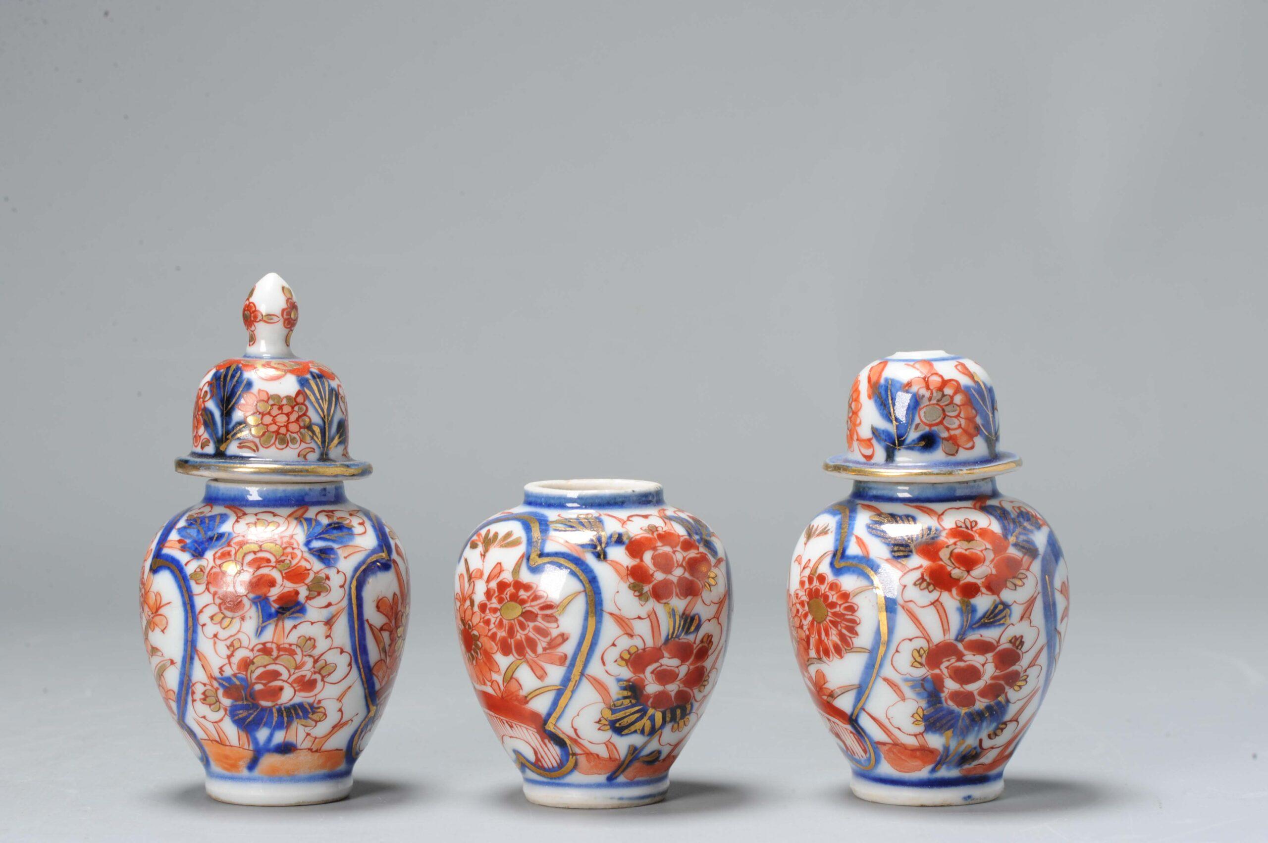 Japonais Vases japonais anciens en porcelaine Imari de la période Meji Arita, 19ème siècle en vente