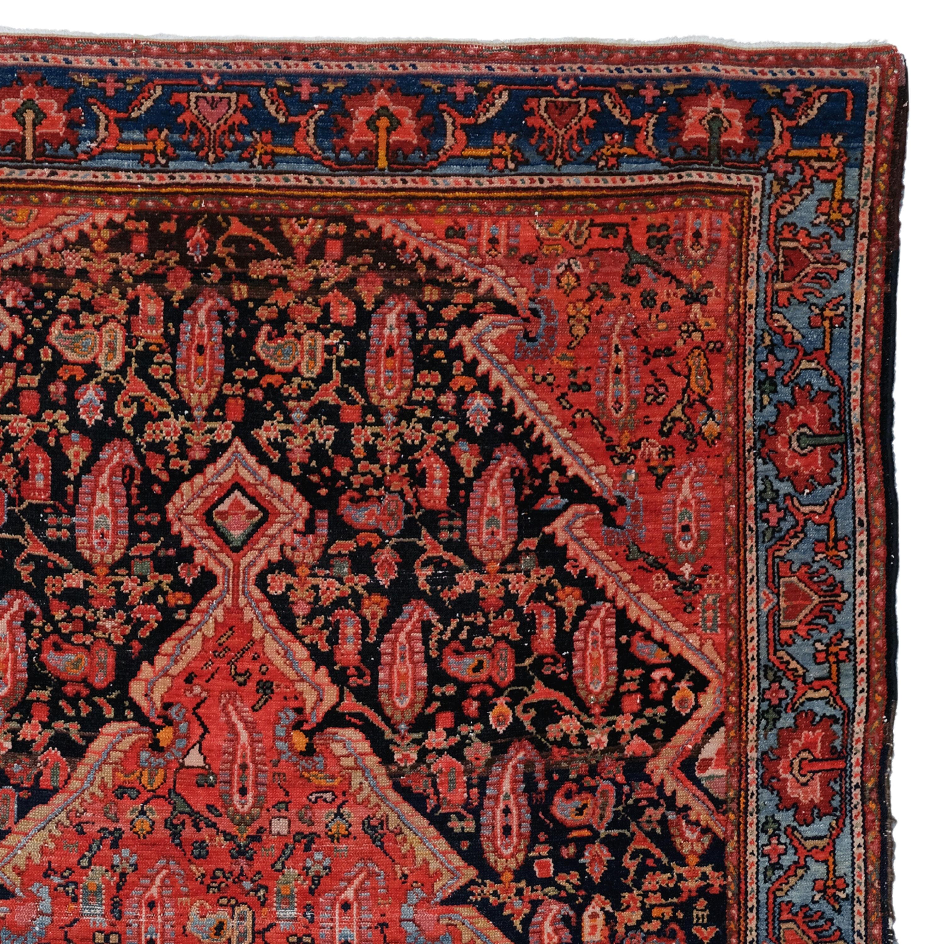Antique Melayer Rug - 19th Century Melayer Rug, Vintage Rug, Malayer Rug In Good Condition For Sale In Sultanahmet, 34