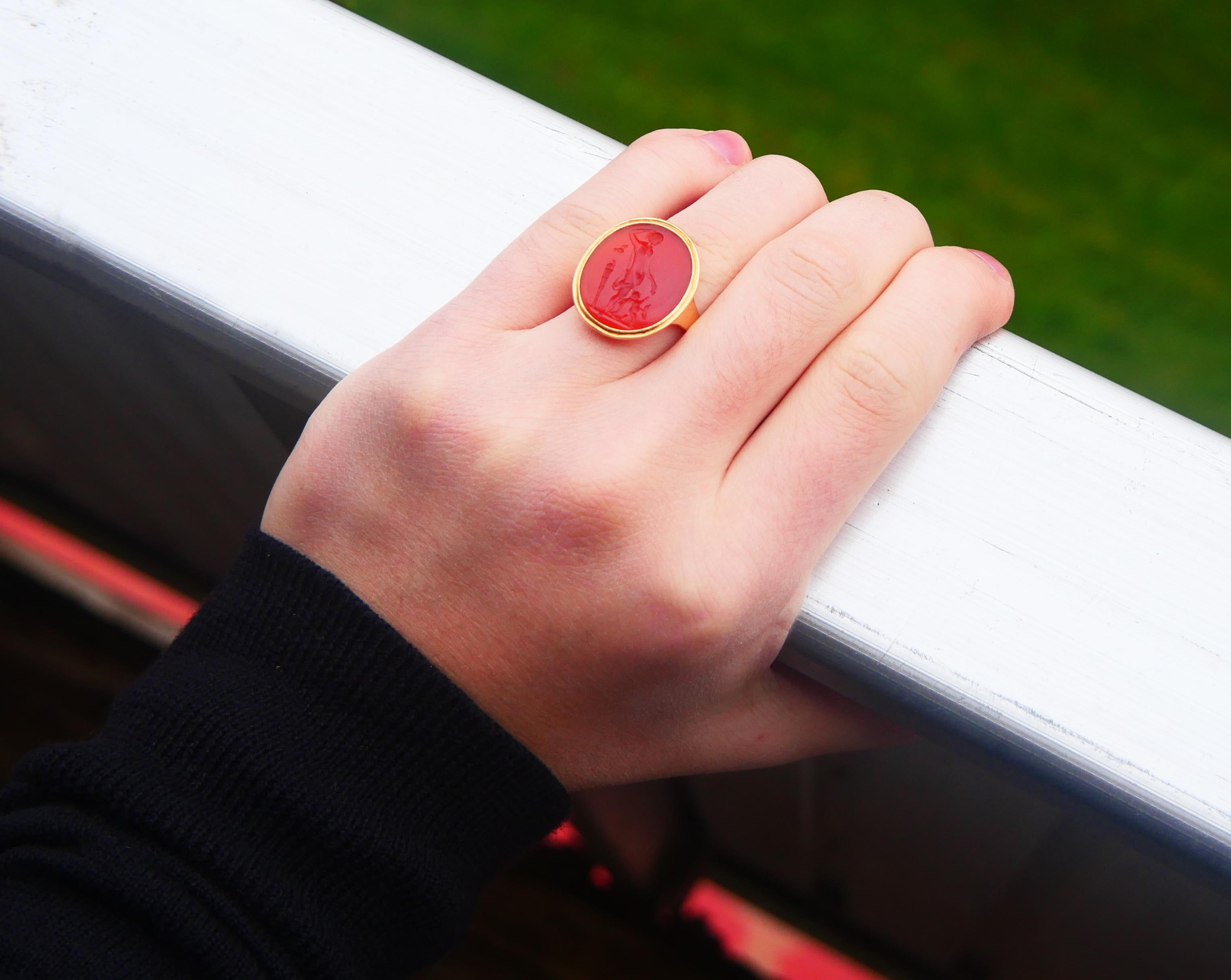 Antique Melissa Venus Victrix Intaglio Signet Ring Carnelian 18K Gold ØUS8/5.8gr For Sale 1