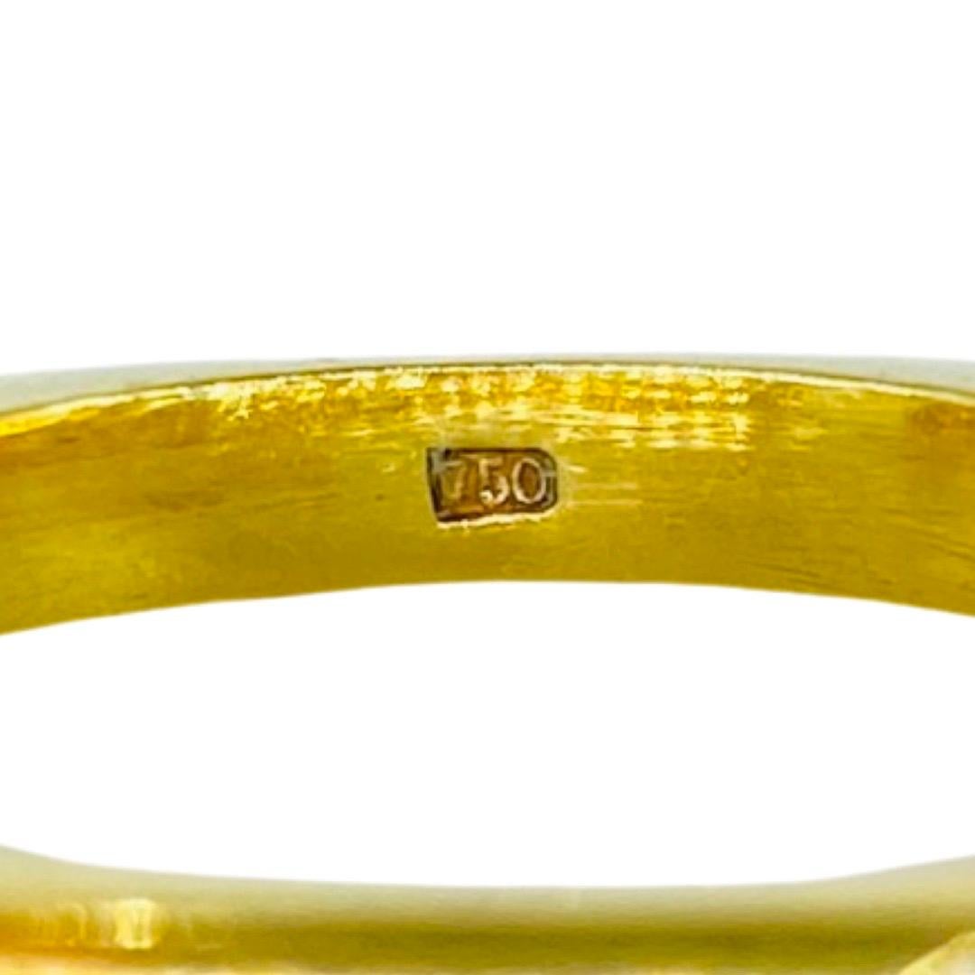 Women's or Men's Antique Men's 0.08 Carat Round Diamond  Squared Ring 18k Gold For Sale