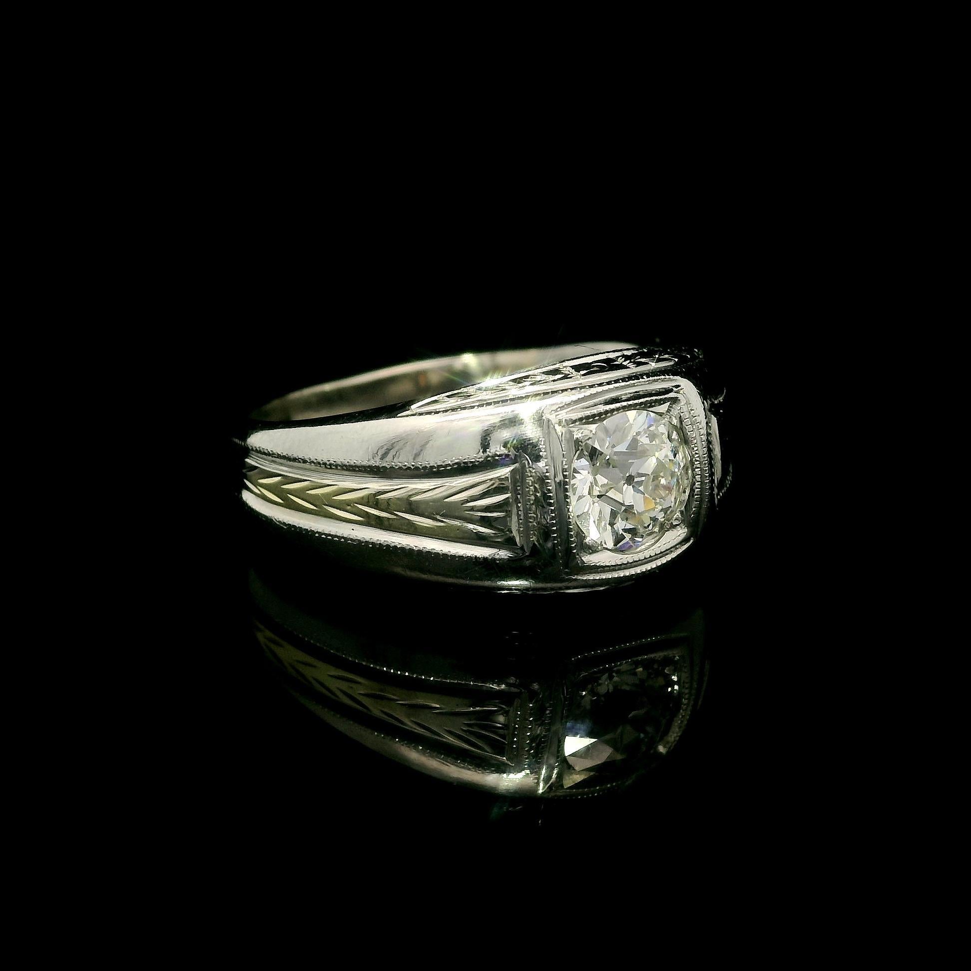 Anillo Solitario Grabado a Mano Antiguo de Oro de 18k para Hombre 0,72ct Diamantes en venta 3