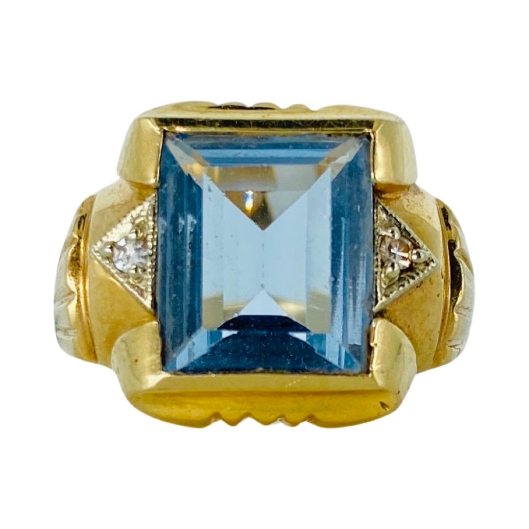 Emerald Cut Antique Men’s 4.50 Carat Aquamarine and Diamond Ring For Sale