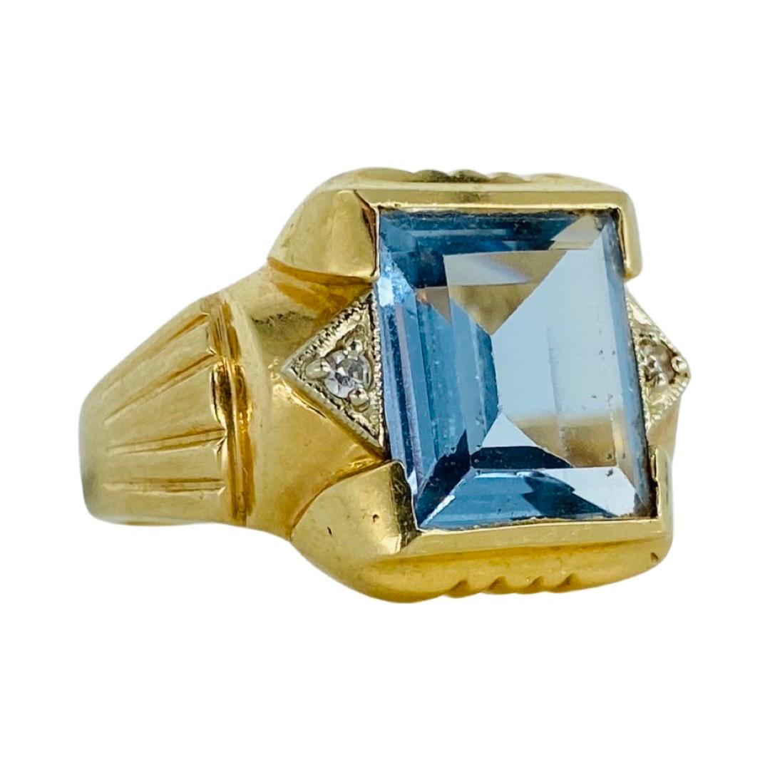 Antique Men’s 4.50 Carat Aquamarine and Diamond Ring In Good Condition For Sale In Miami, FL