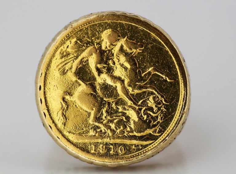 Men's Ring with 1910 Gold Sovereign Edward vii London in a 9 Karat Gold Shank at 1stDibs 18