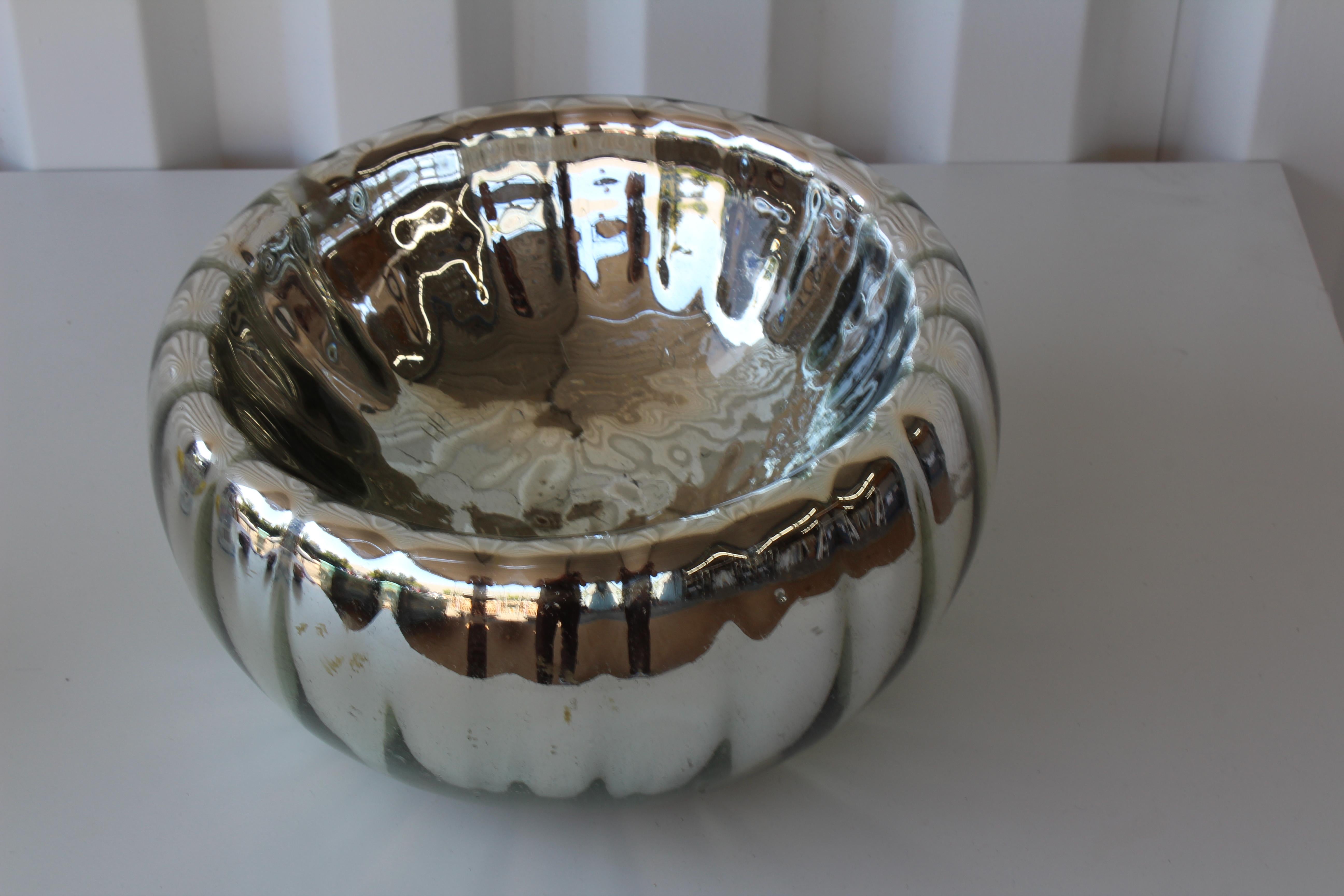 Antique Mercury Glass Mirrored Bowl, France, 1940s In Good Condition In Los Angeles, CA