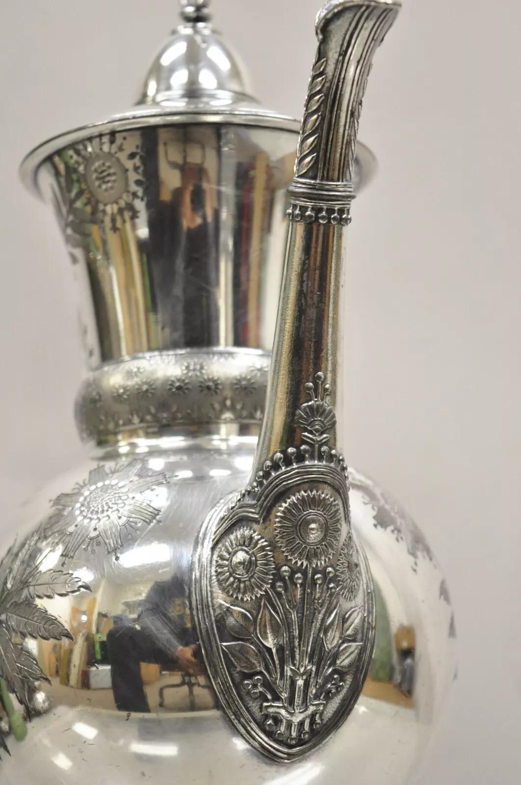 Antiguo Meriden Art Nouveau Plateado Pájaro Grabado Tetera Ornamentada Tetera en venta 1