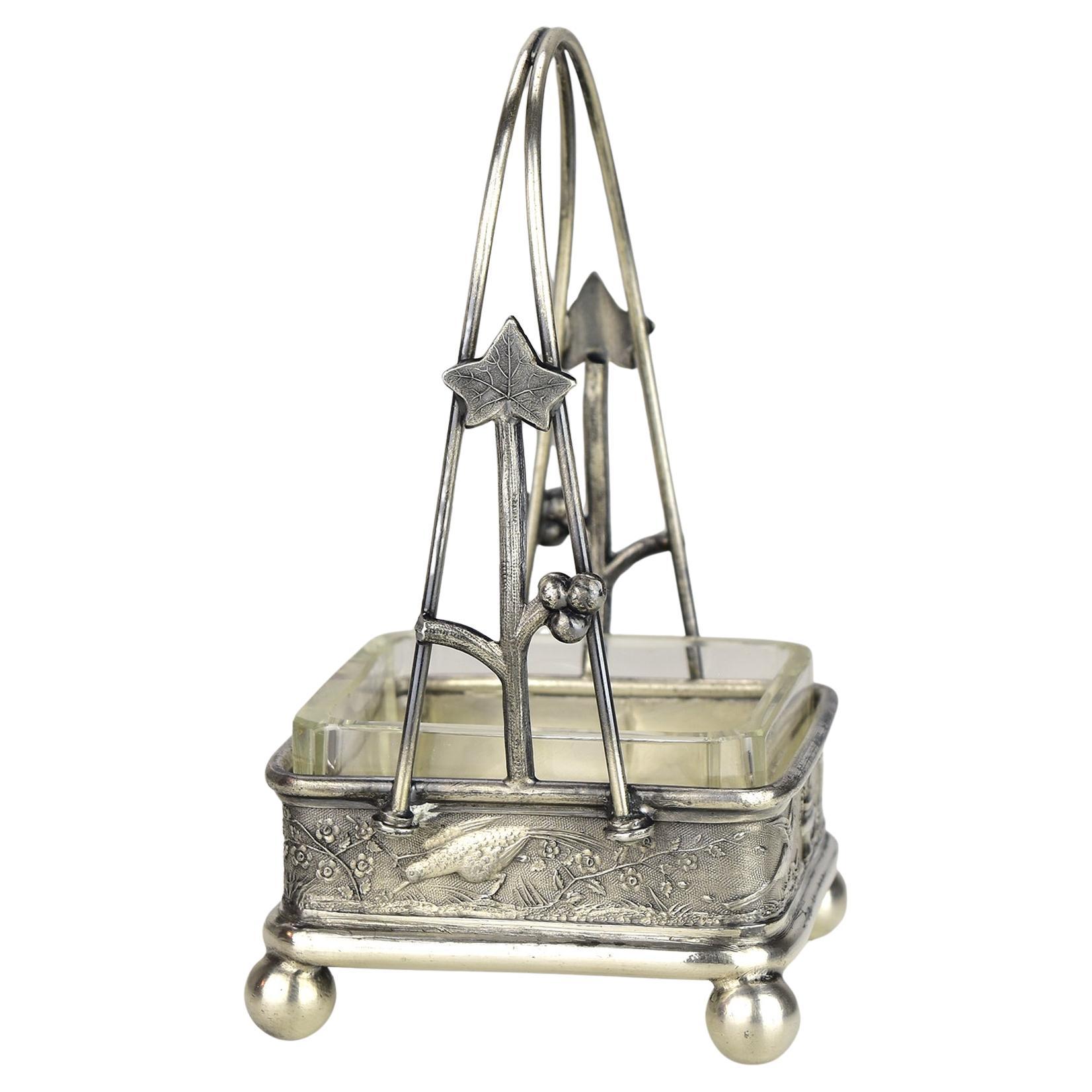 Antiguo salero/especiero o azucarero chapado en plata Meriden con forro de cristal