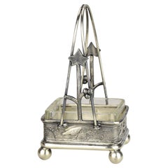 Antiguo salero/especiero o azucarero chapado en plata Meriden con forro de cristal