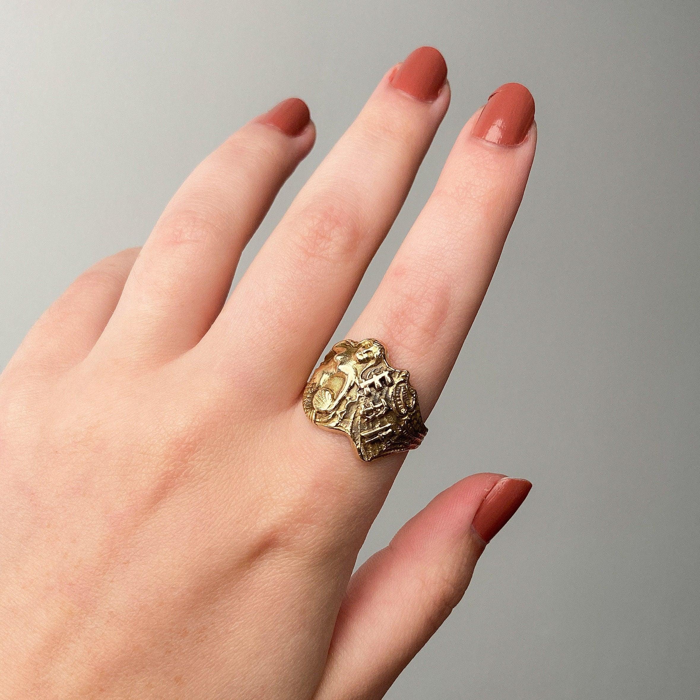 Antique Mermaid Ring of 14k Gold For Sale 1