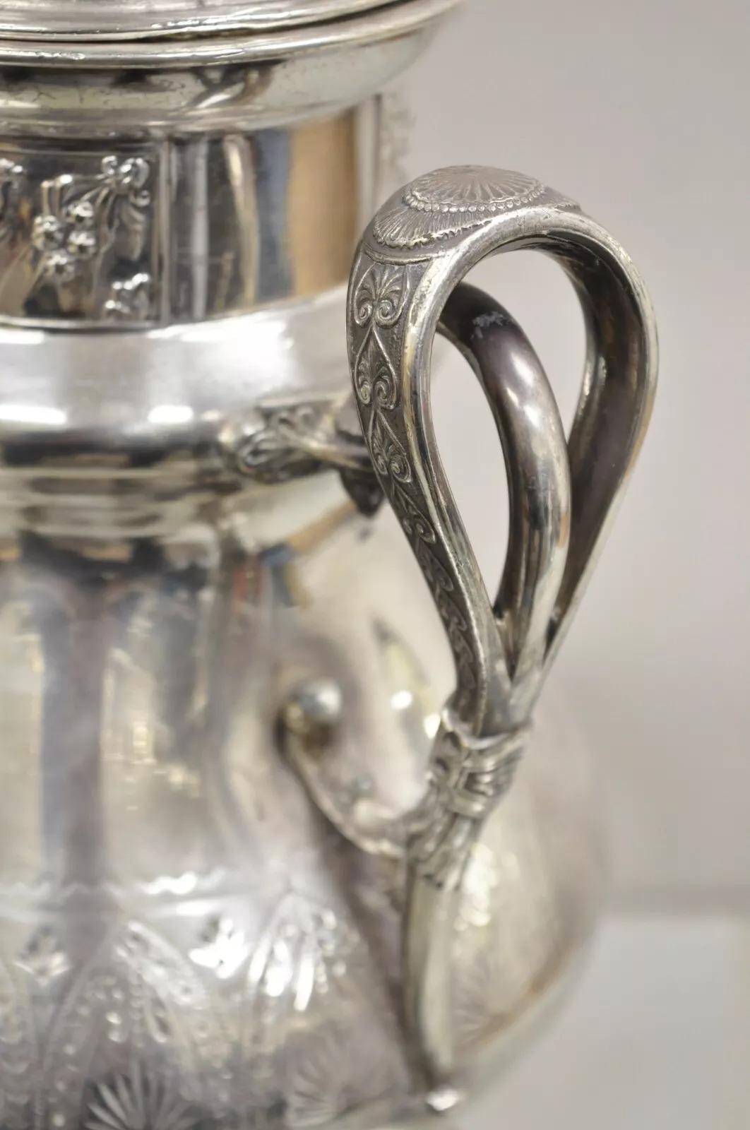 Antico Mermod Jaccard & Co. Samovar a forma di urna da tè placcato in argento in vendita 5